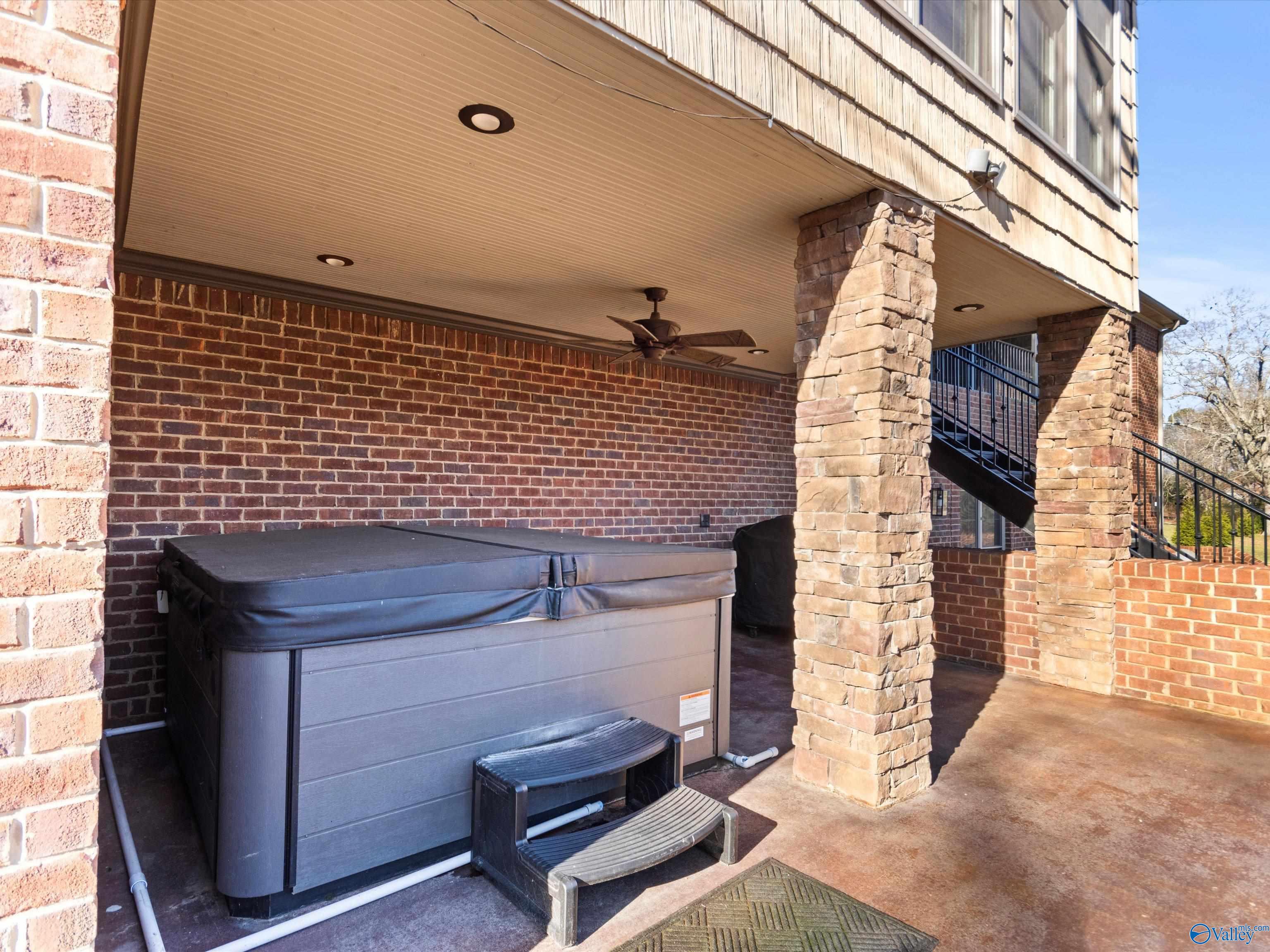51 Thornhill Road