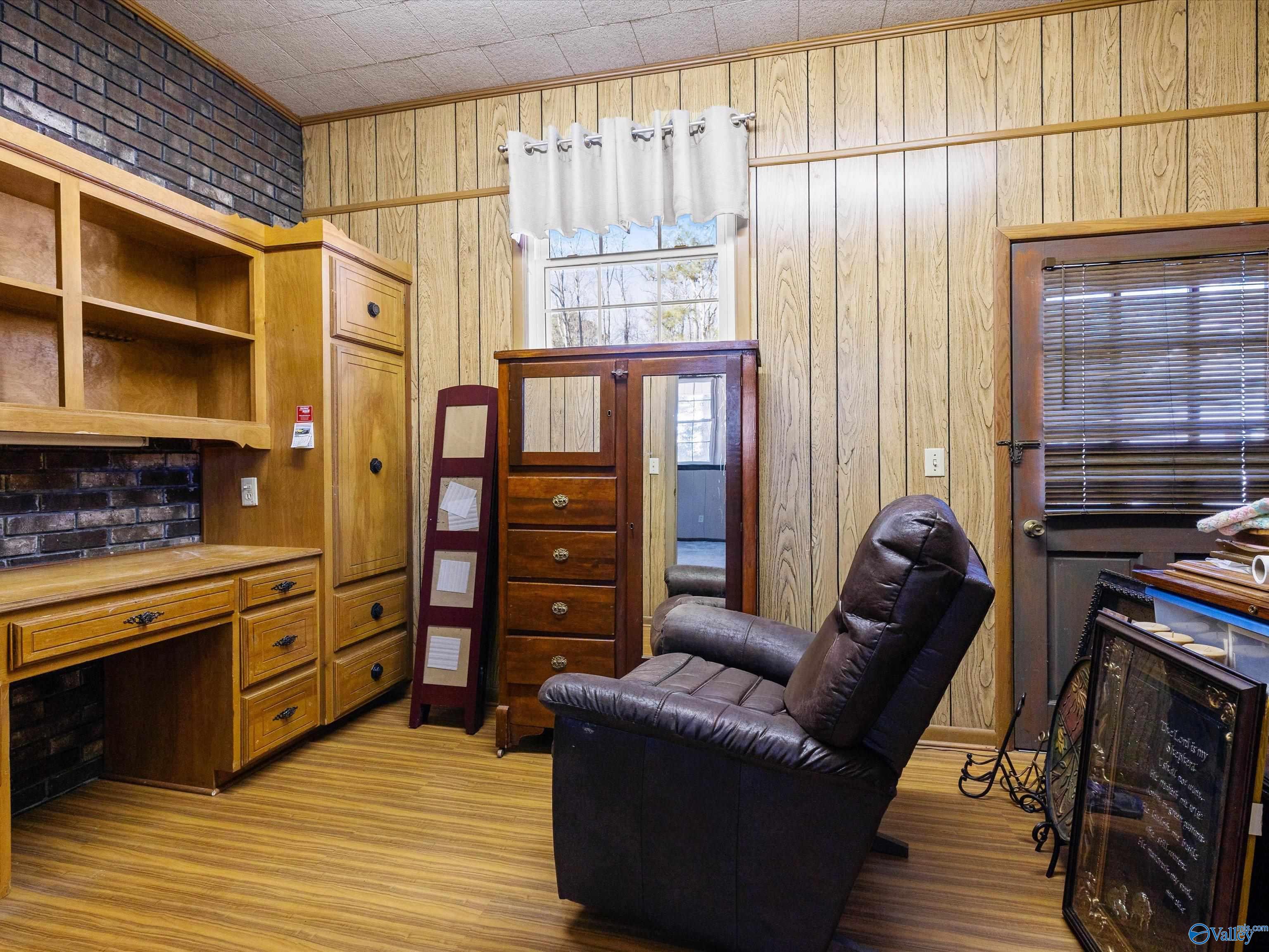 1227 County Road 383
