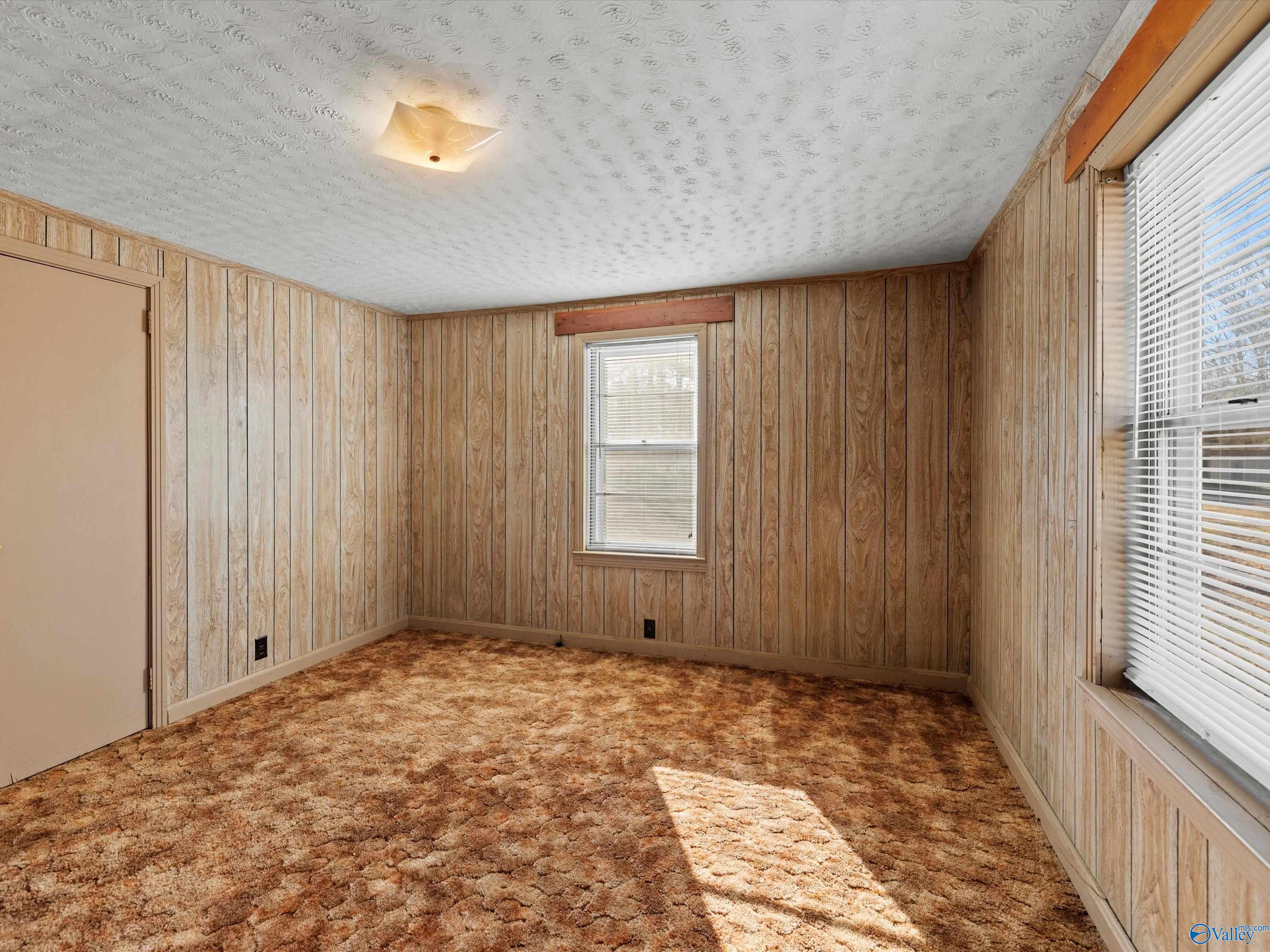 1283 County Road 383