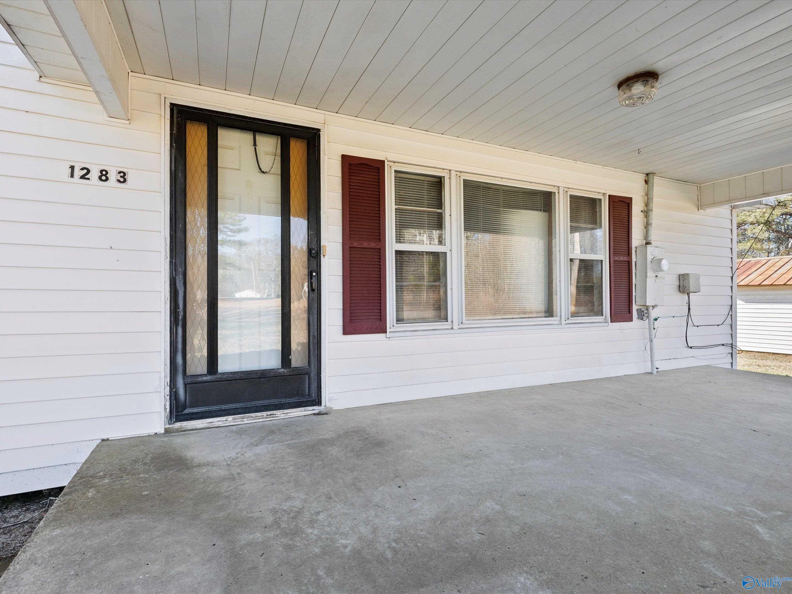 1283 County Road 383