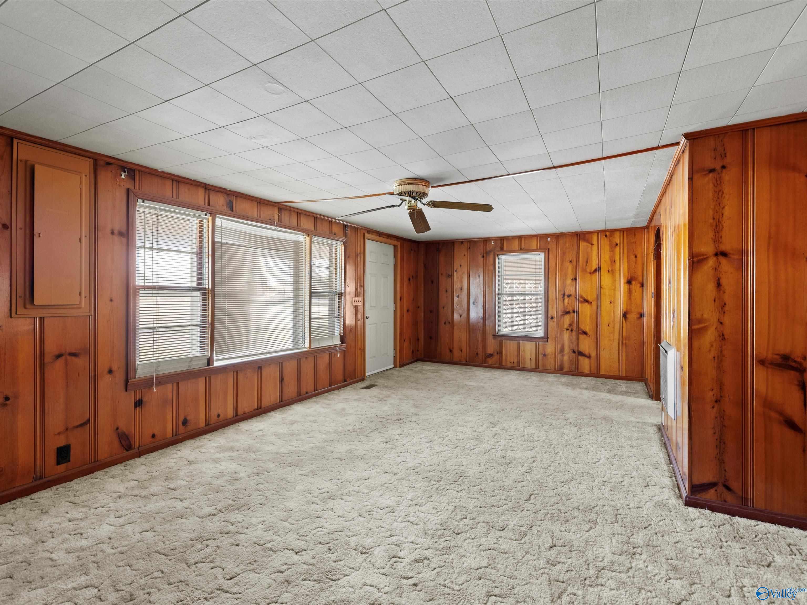 1283 County Road 383