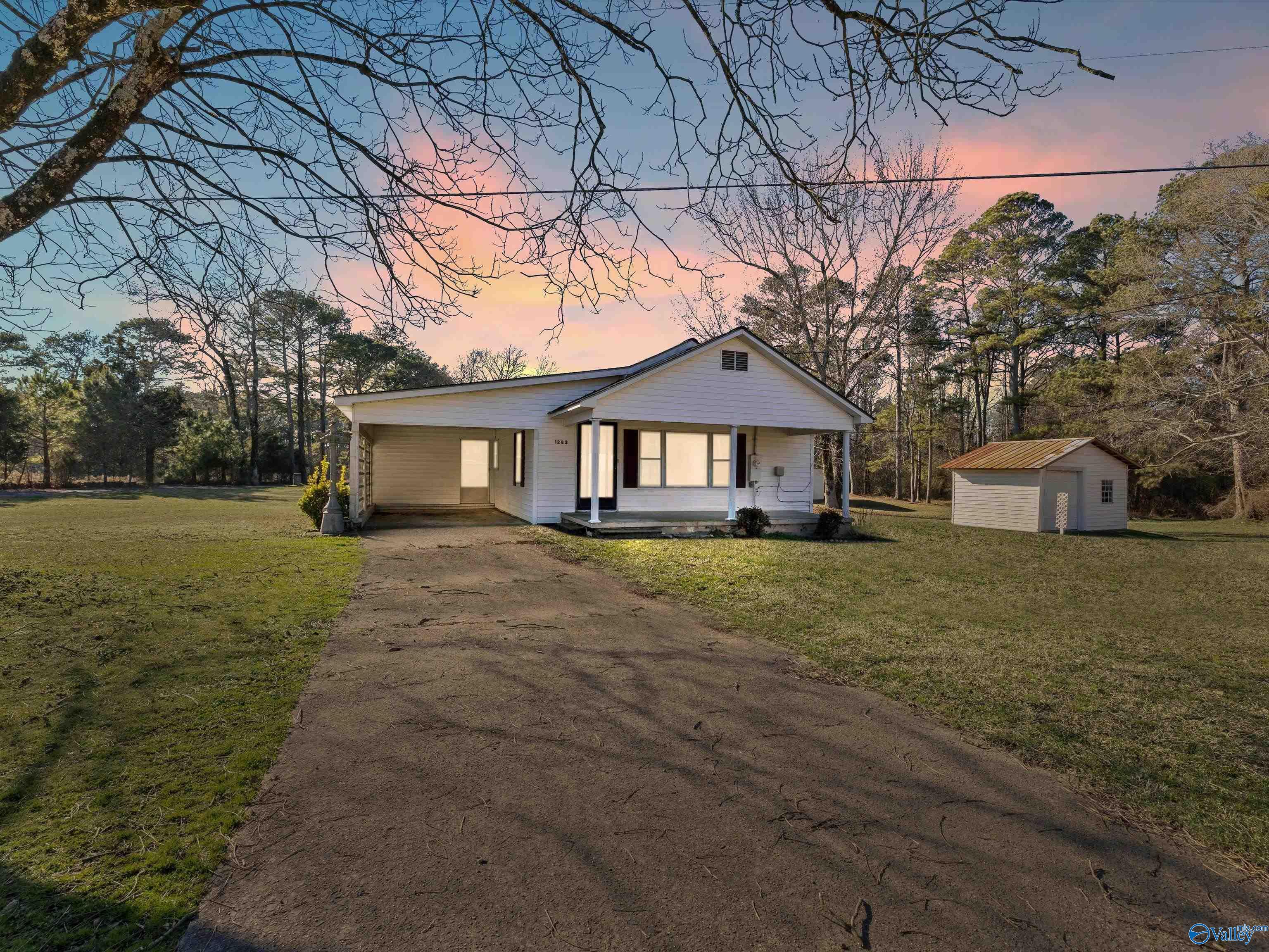 1283 County Road 383