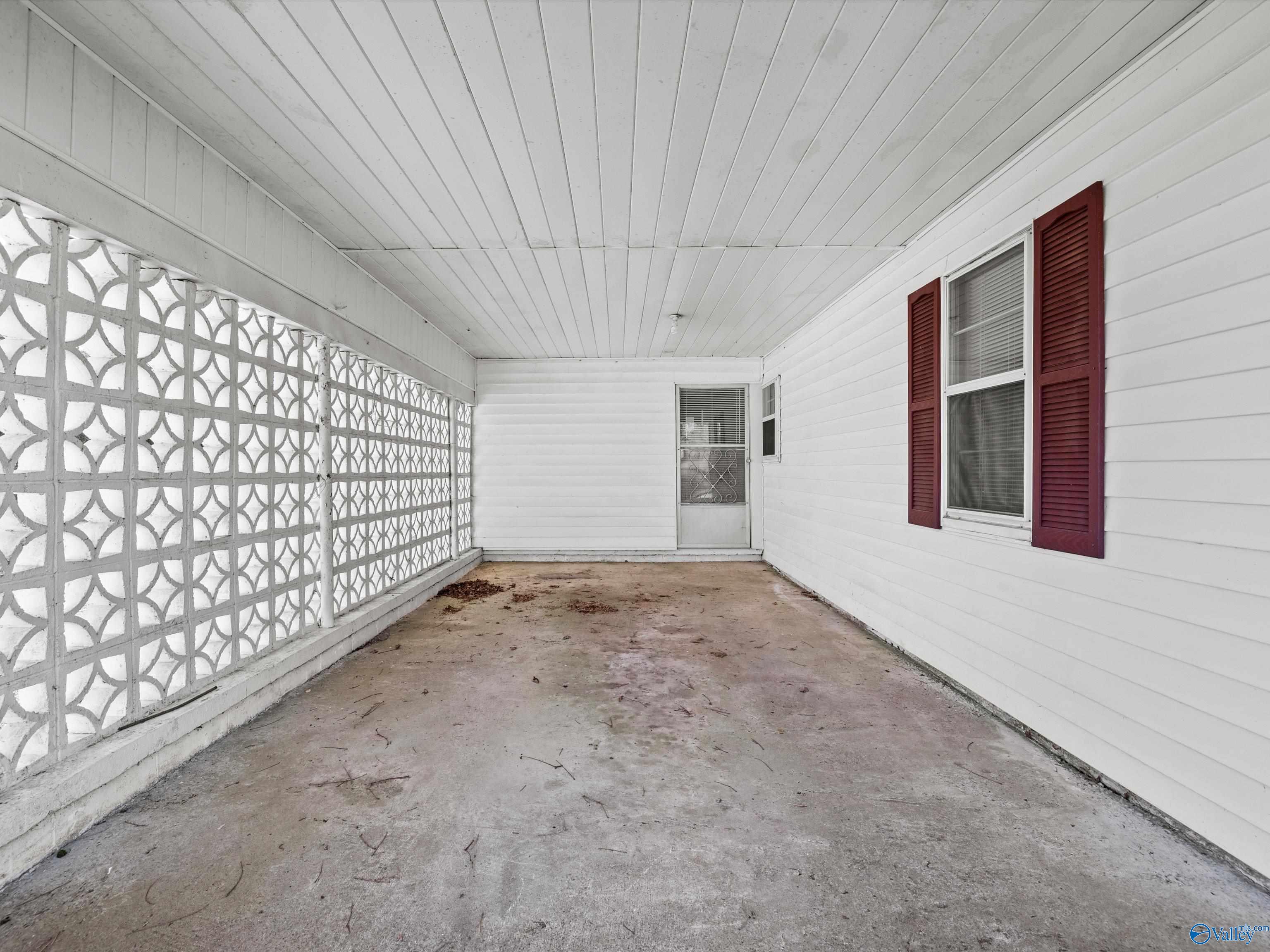 1283 County Road 383