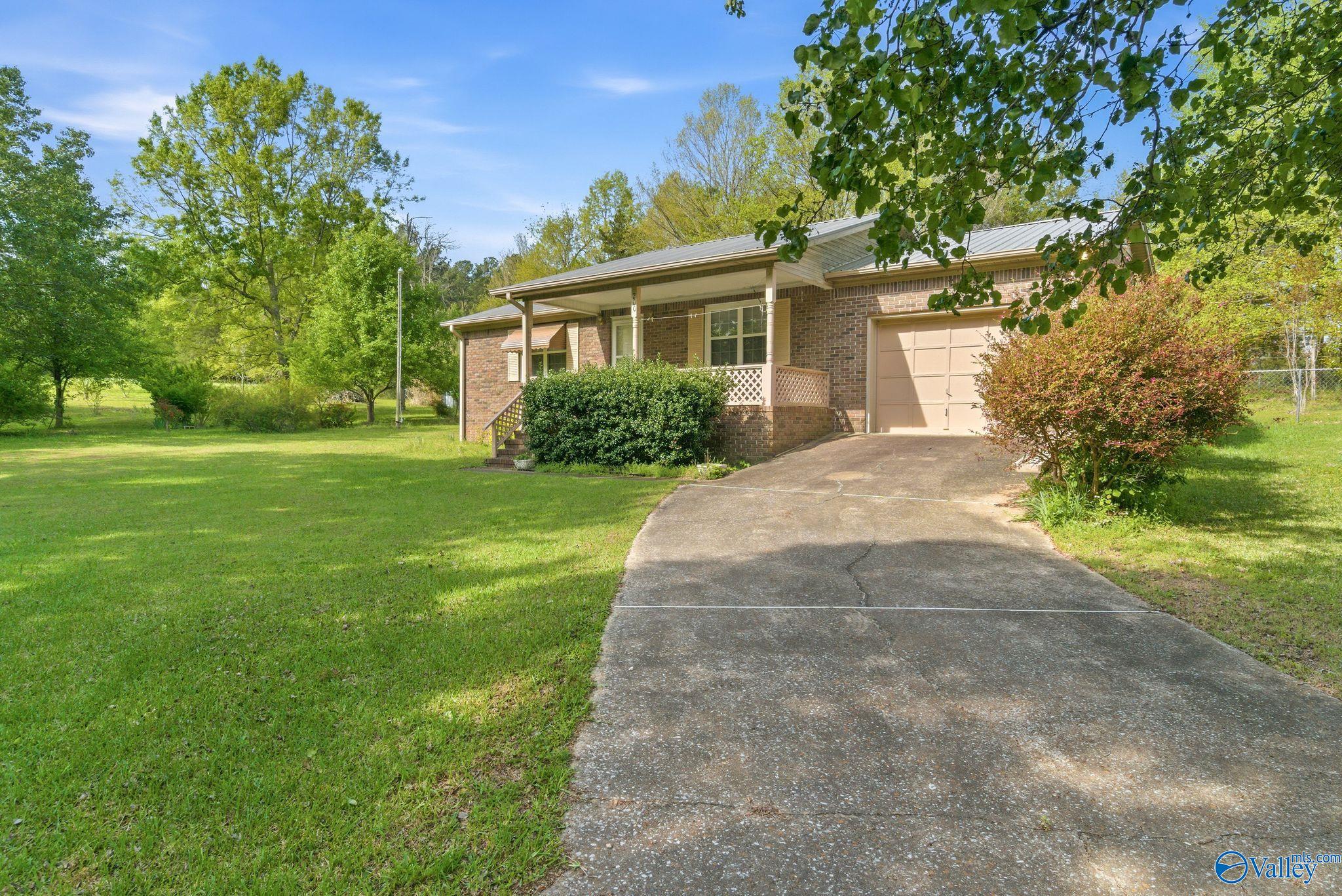 200 Trailwood Drive