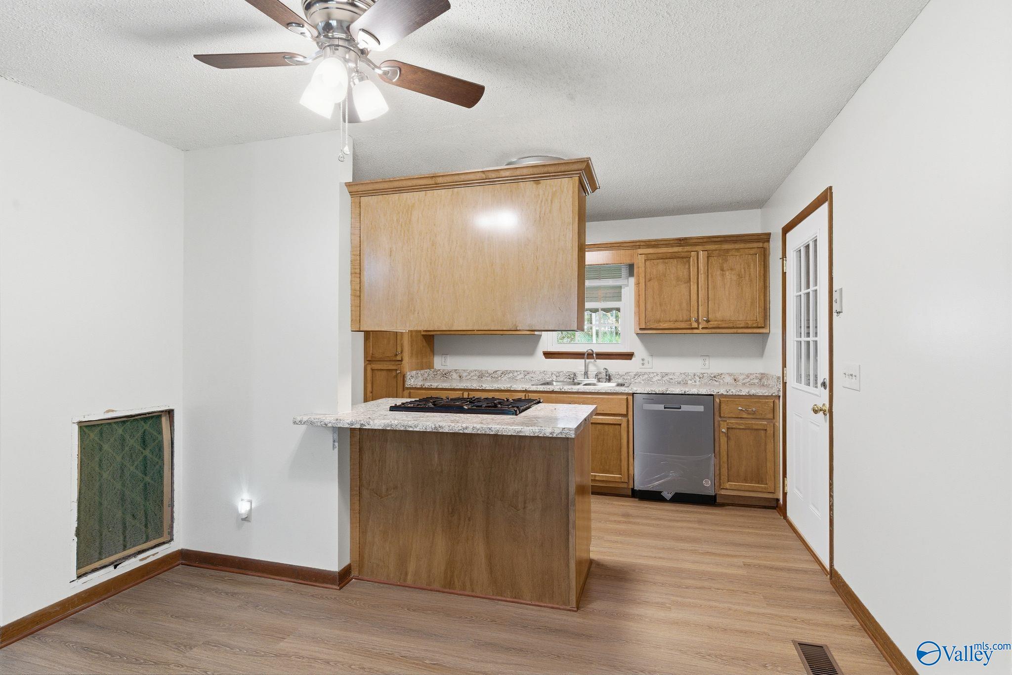 200 Trailwood Drive