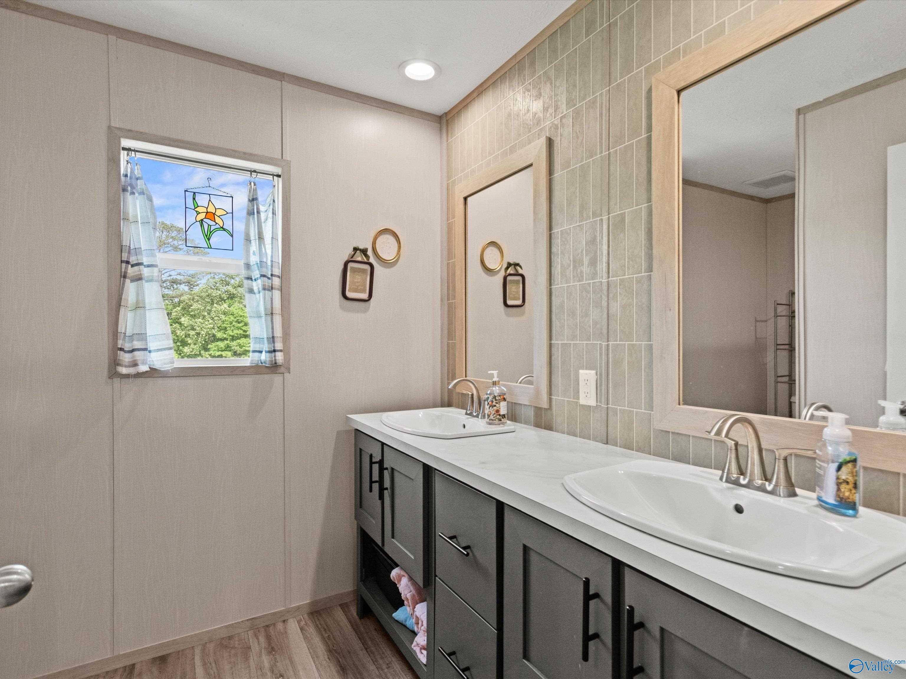 272 Hooper Drive