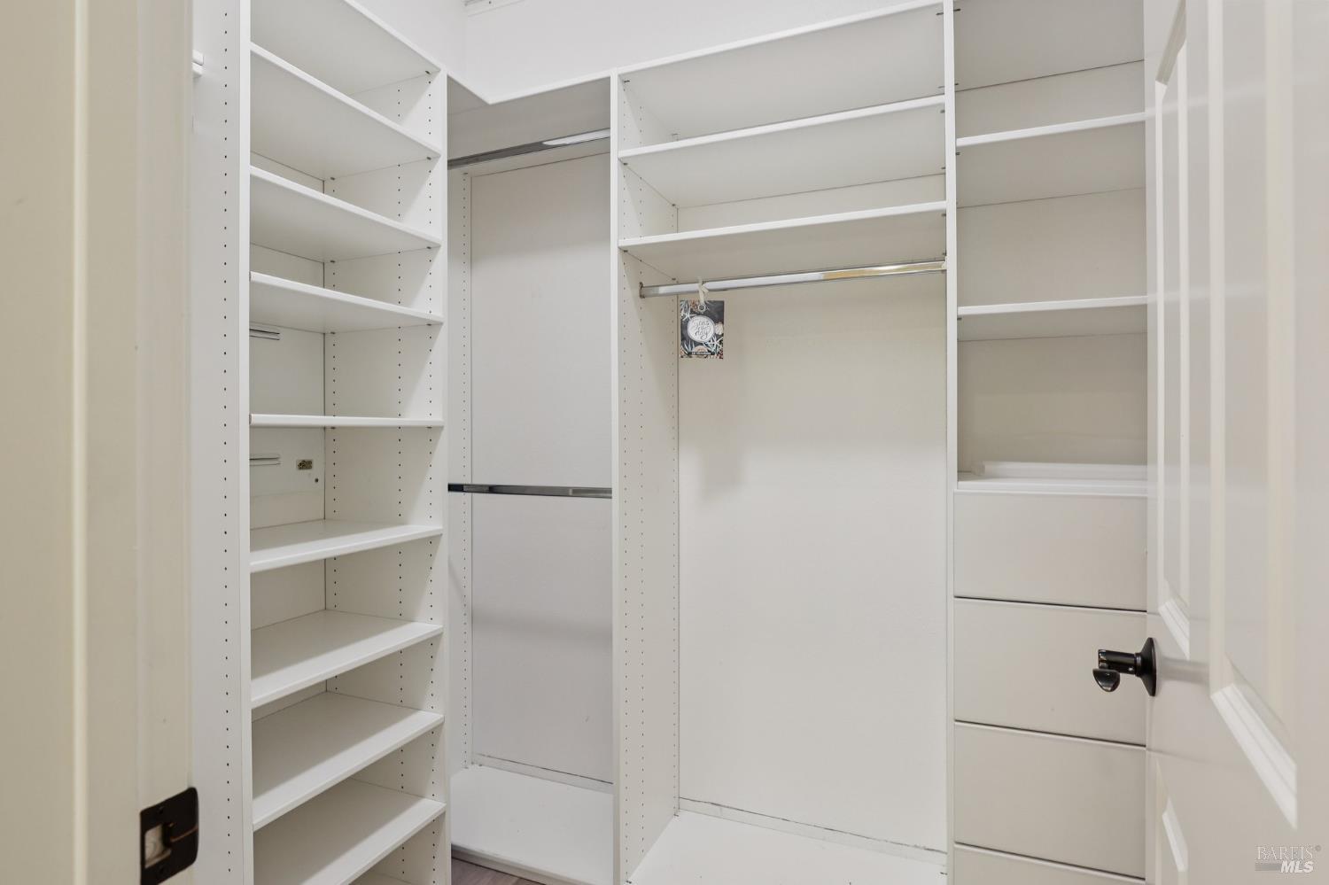 4180 Summer Gate Avenue