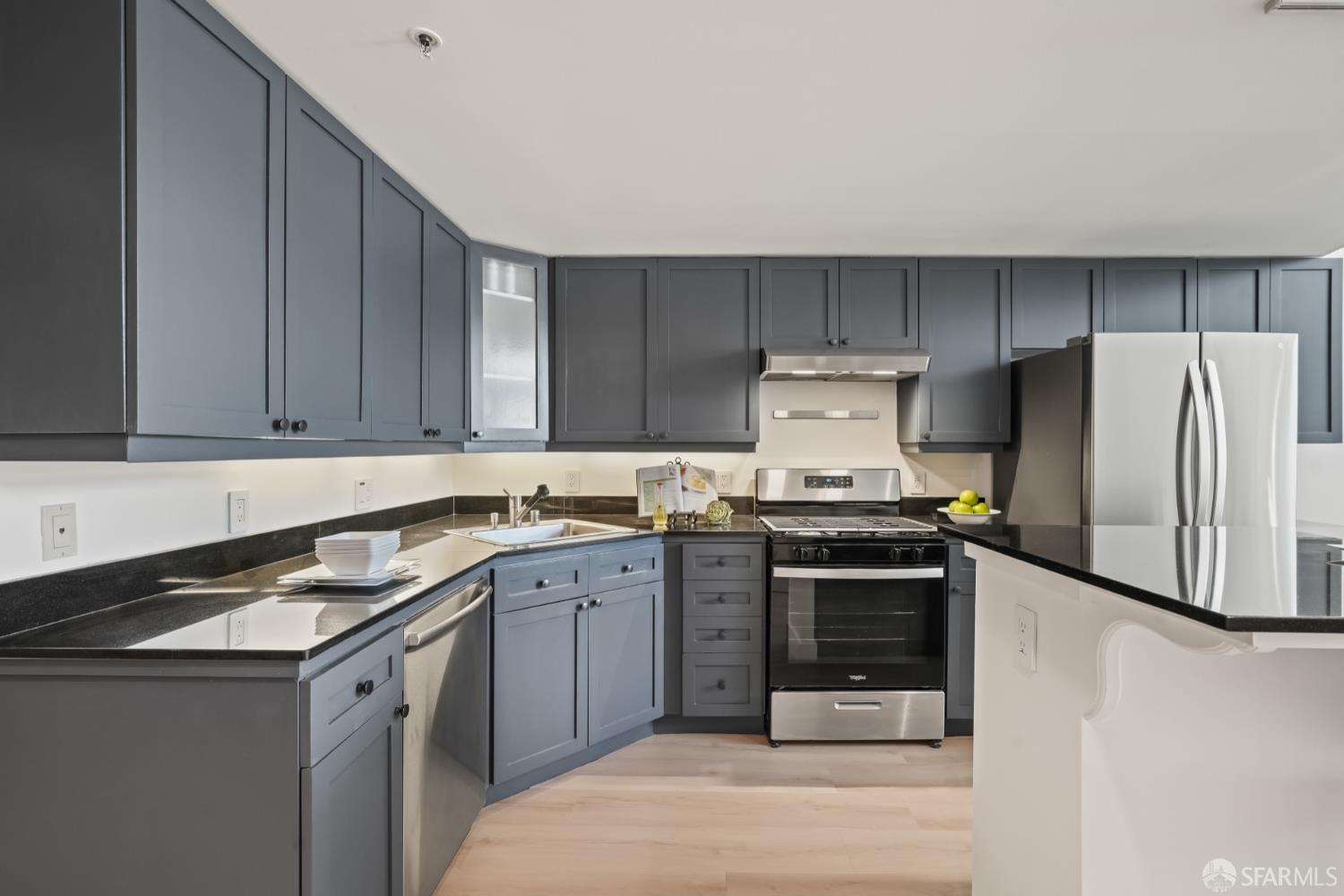 39 Boardman Place # 105