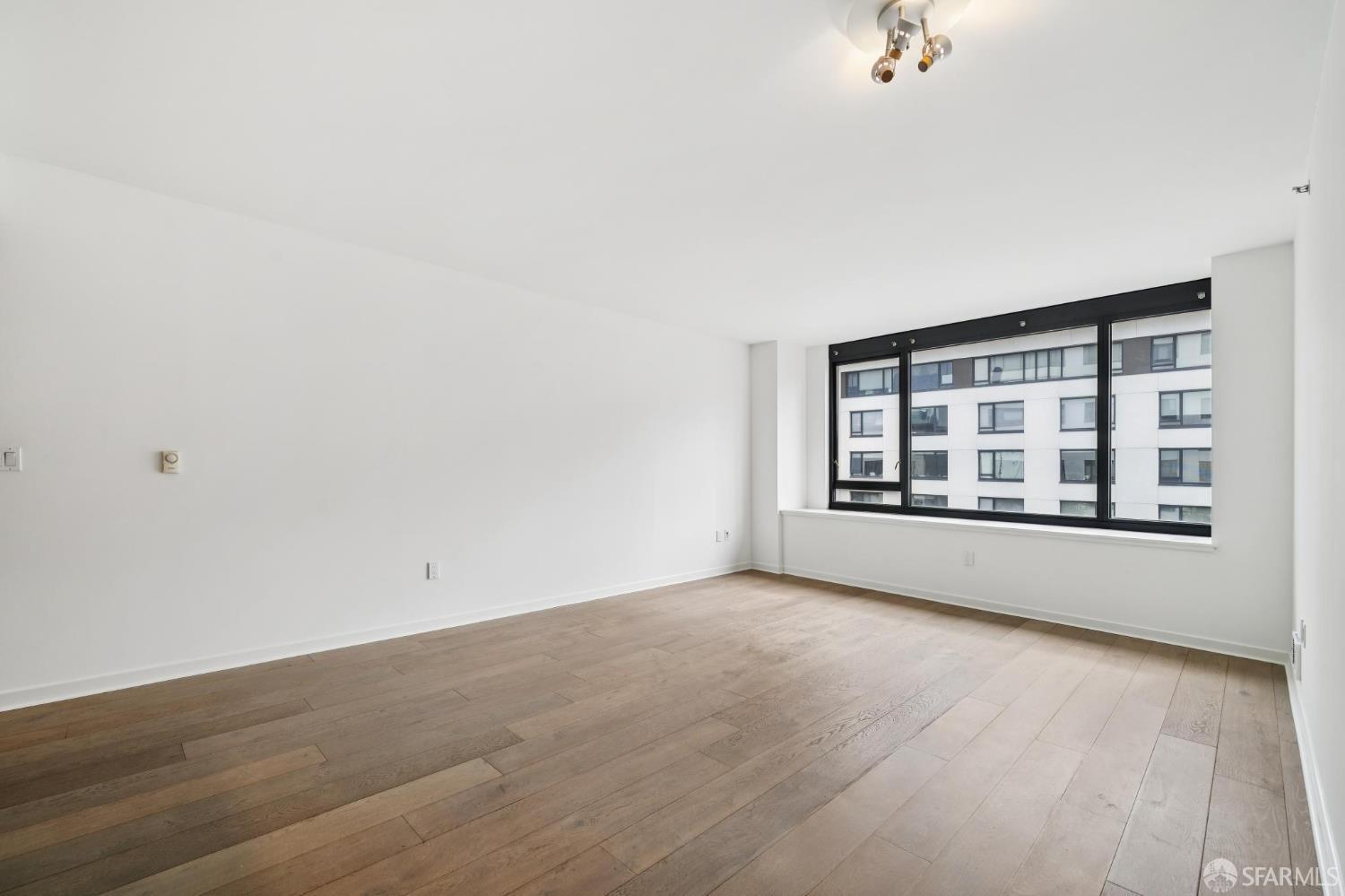 250 King Street # 612