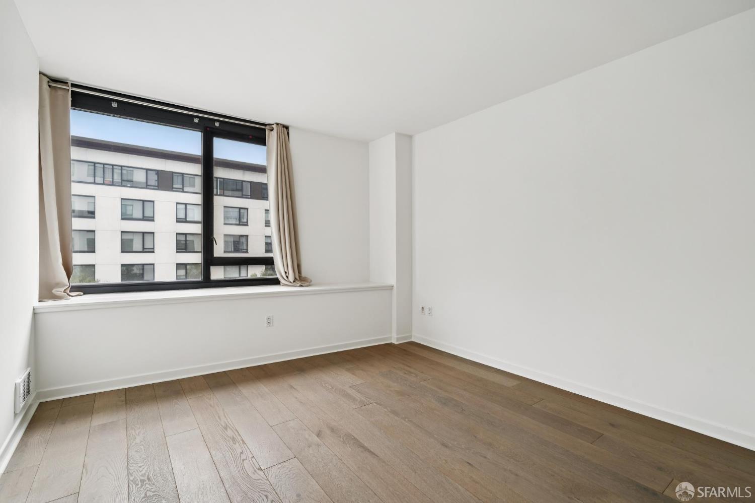 250 King Street # 612