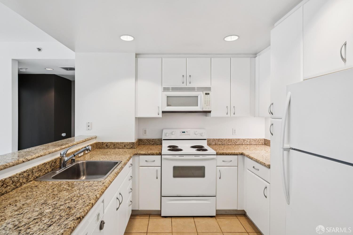 250 King Street # 612