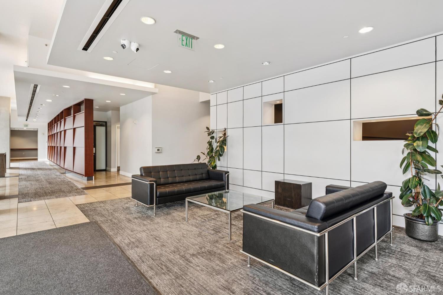 250 King Street # 612