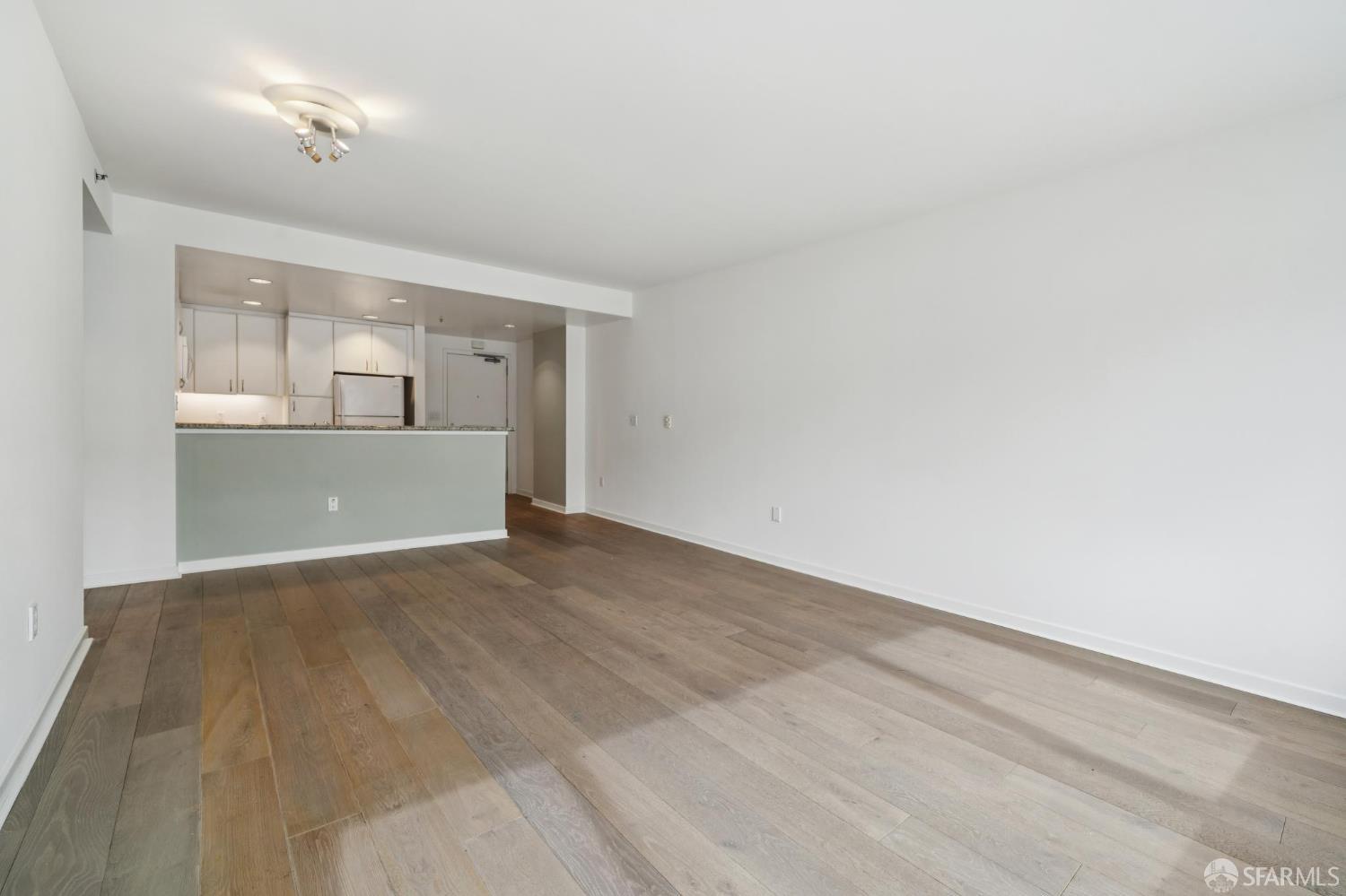 250 King Street # 612