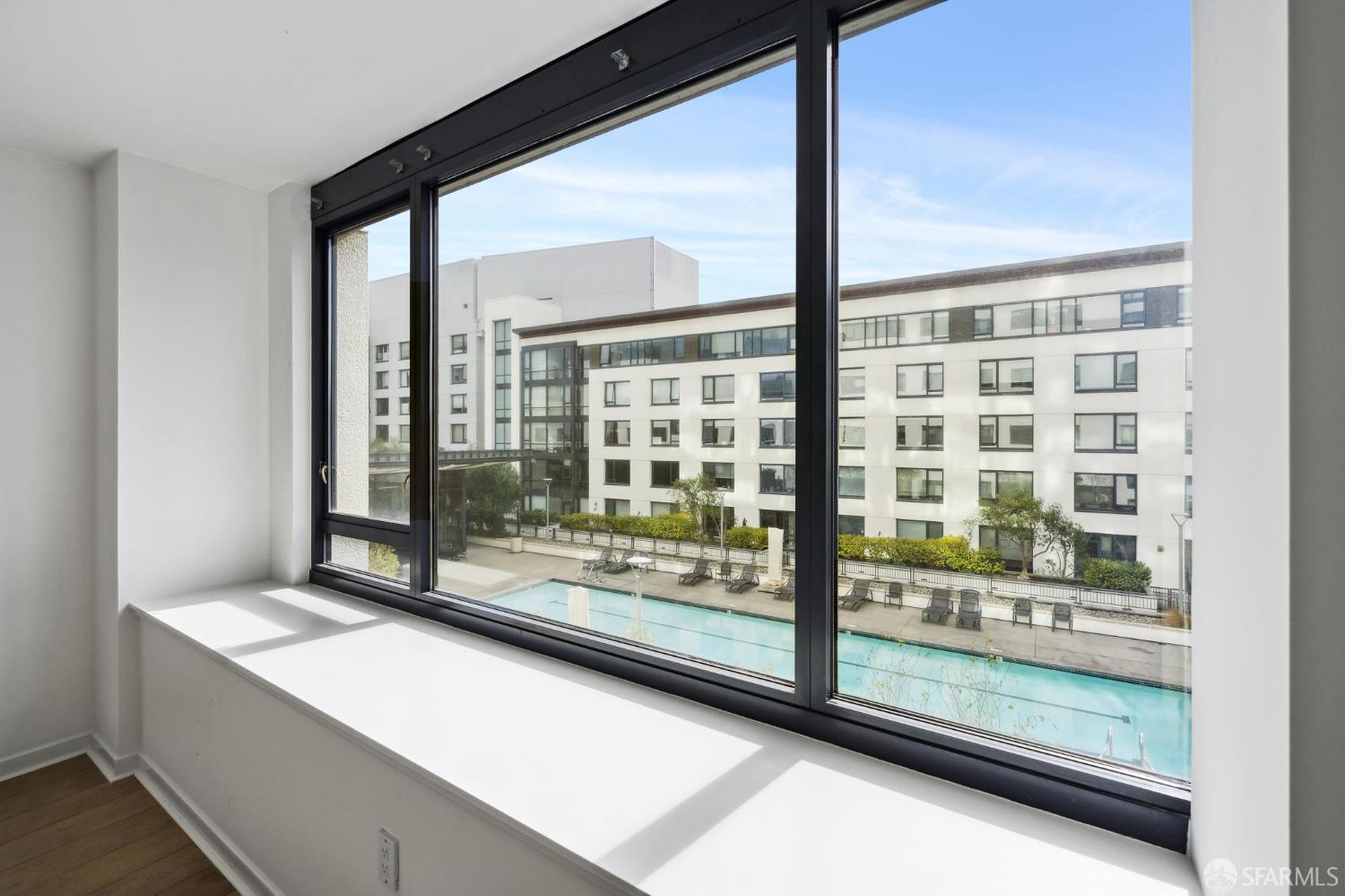 250 King Street # 612