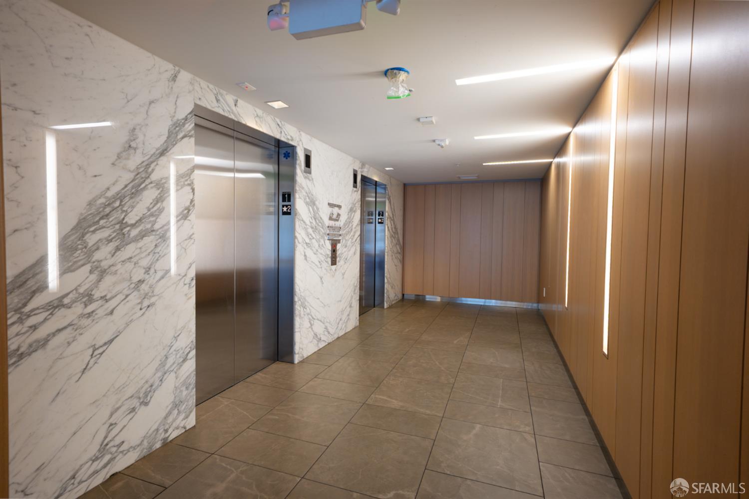 8 Buchanan Street # 700