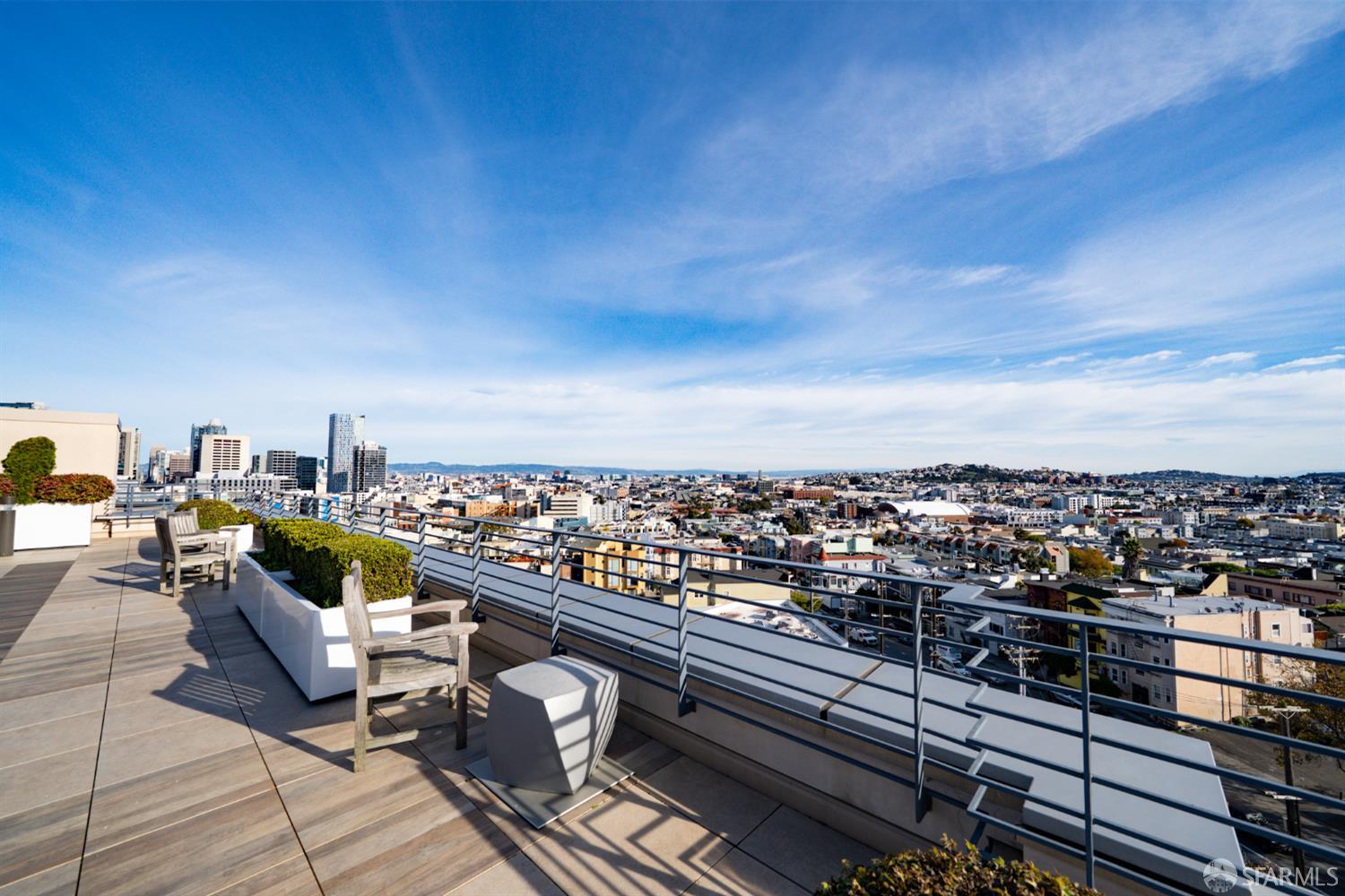 8 Buchanan Street # 700