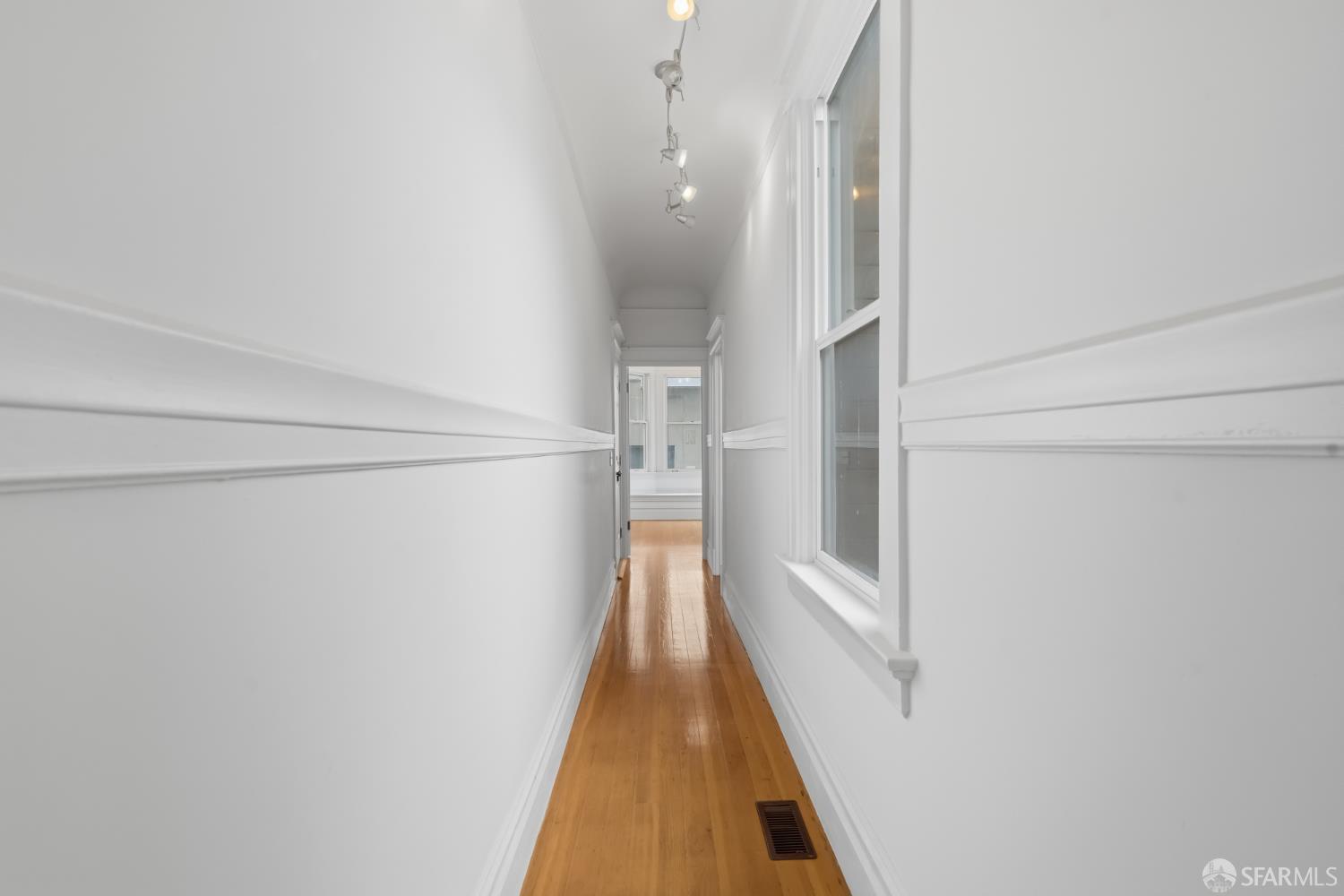 559-561 Minna Street