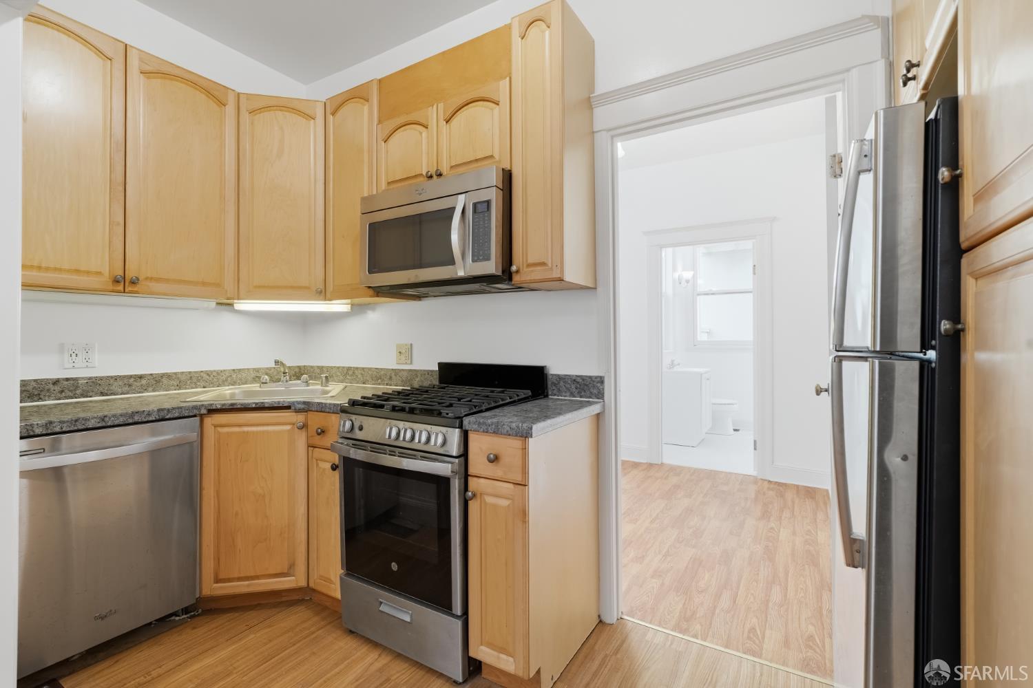 559-561 Minna Street