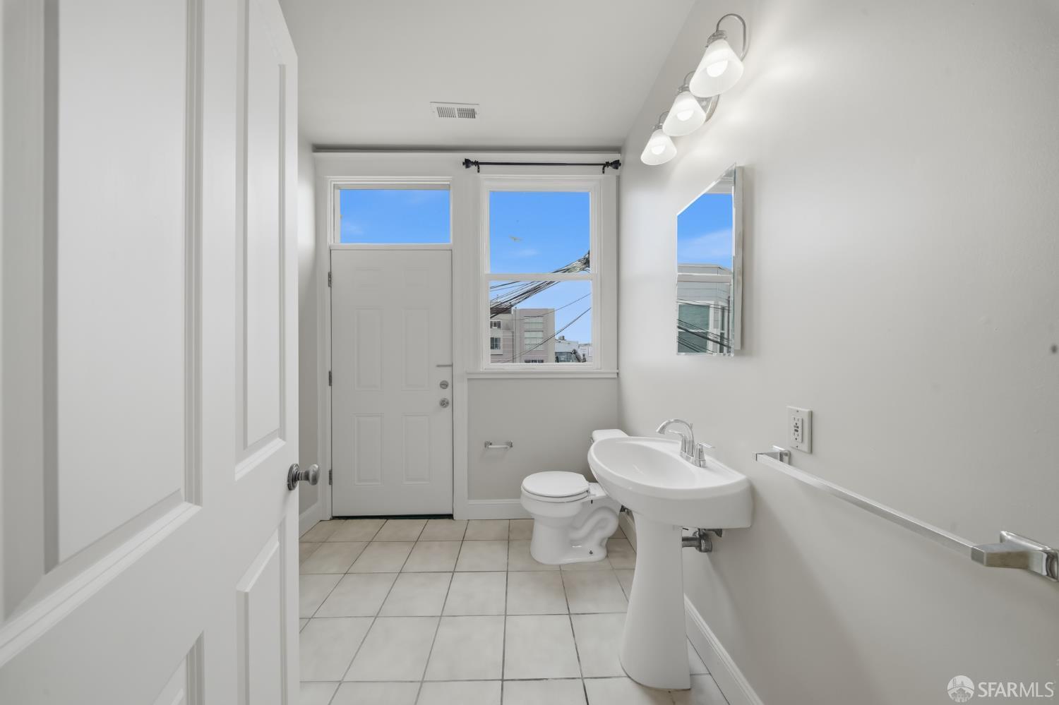 559-561 Minna Street