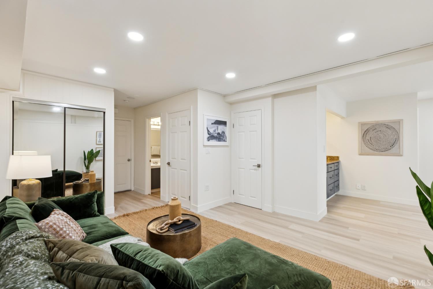 468 Wyandotte Avenue