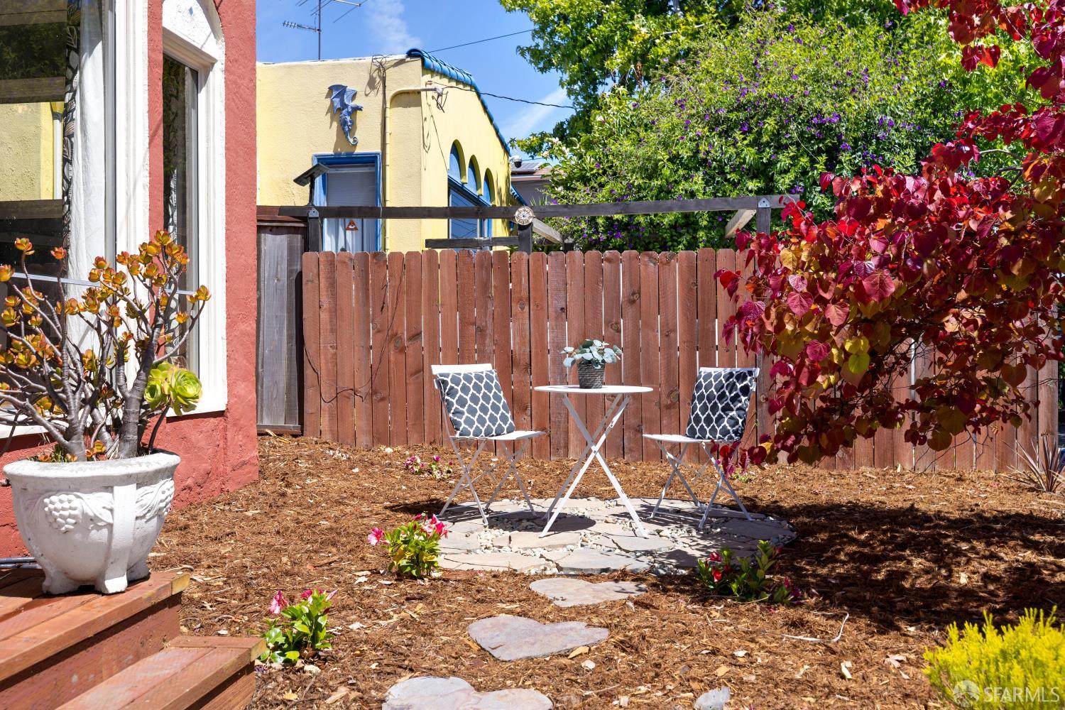 2228 Spaulding Avenue