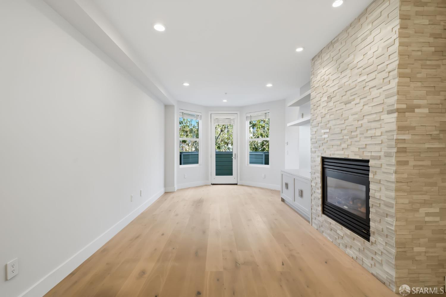 425 14th Street # 3