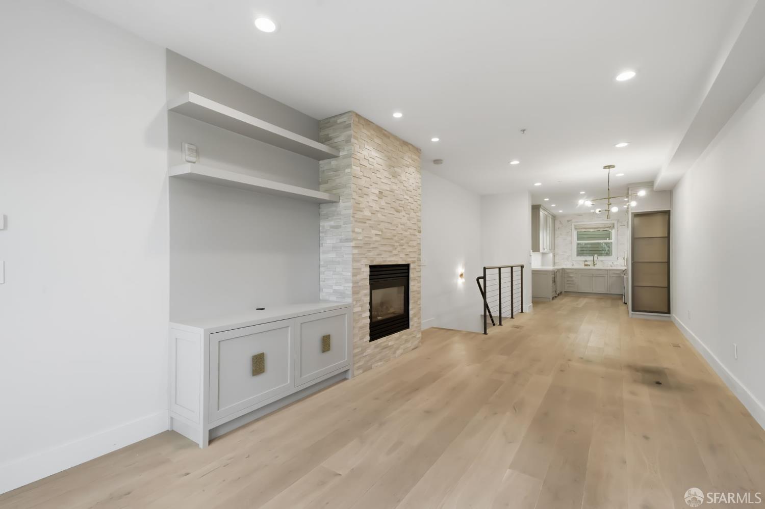 425 14th Street # 3
