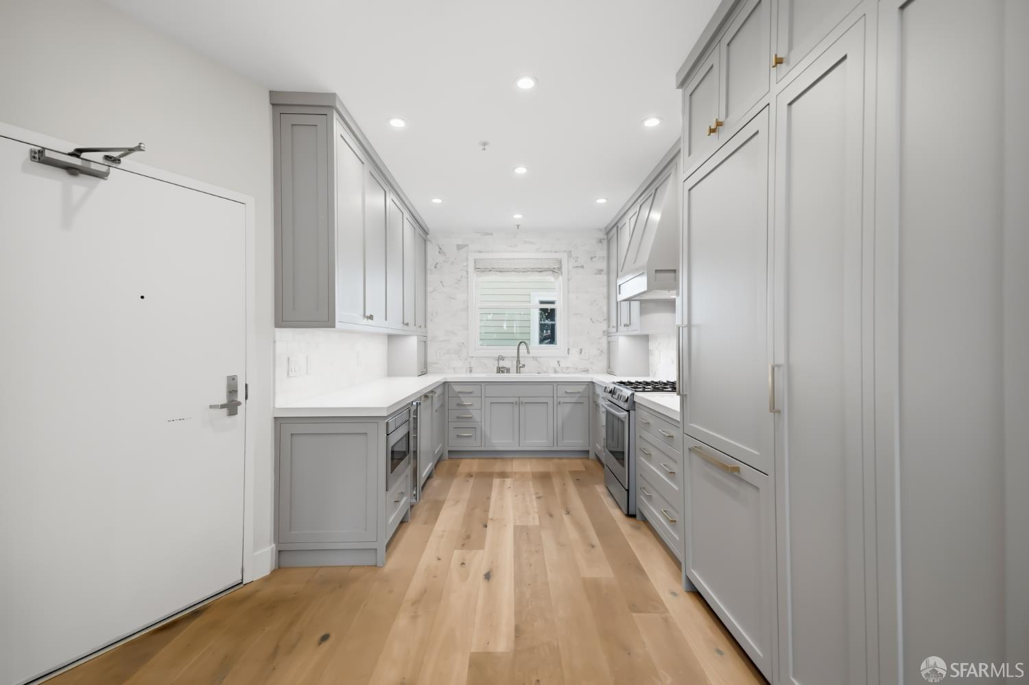 425 14th Street # 3