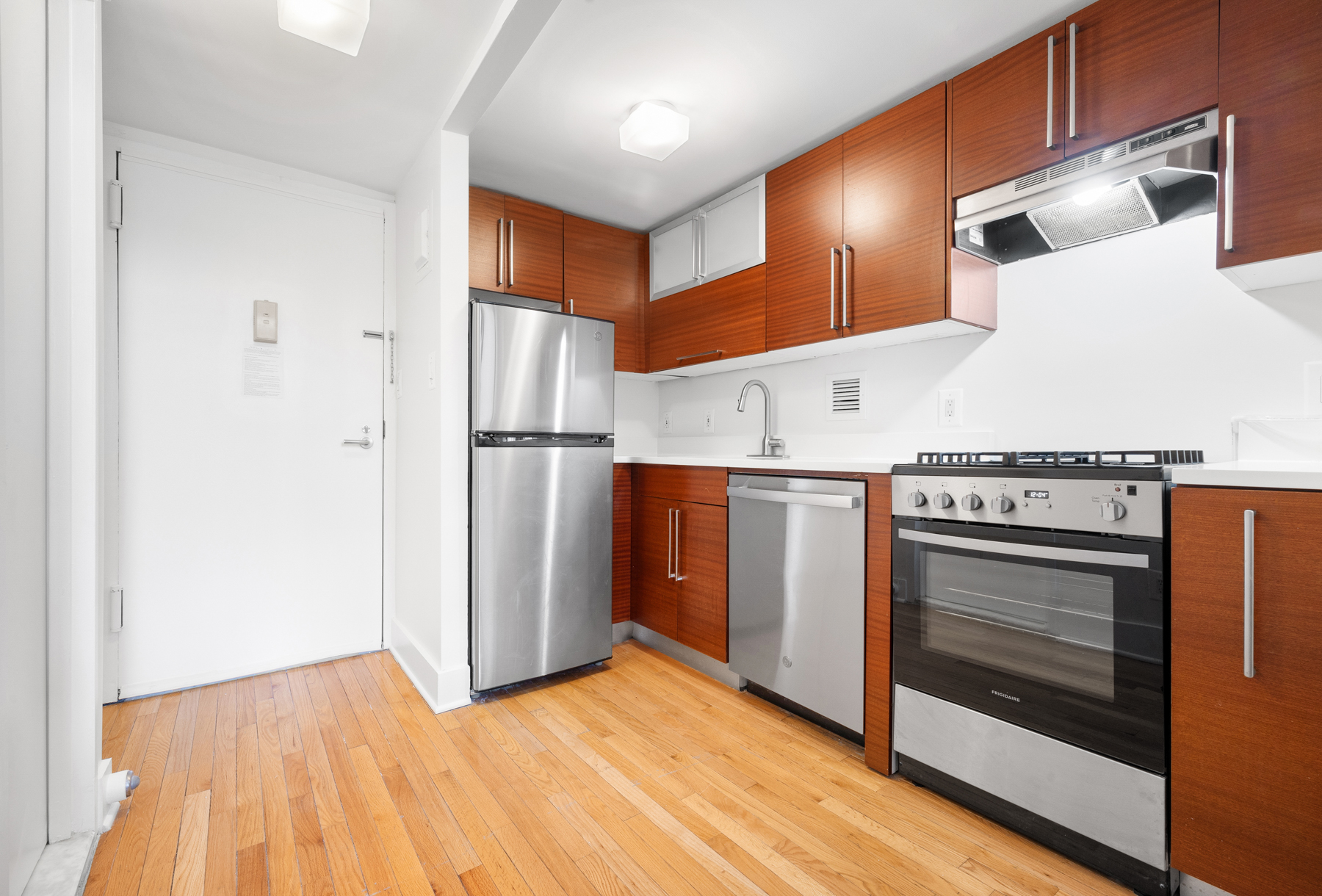 184 Thompson Street 5B