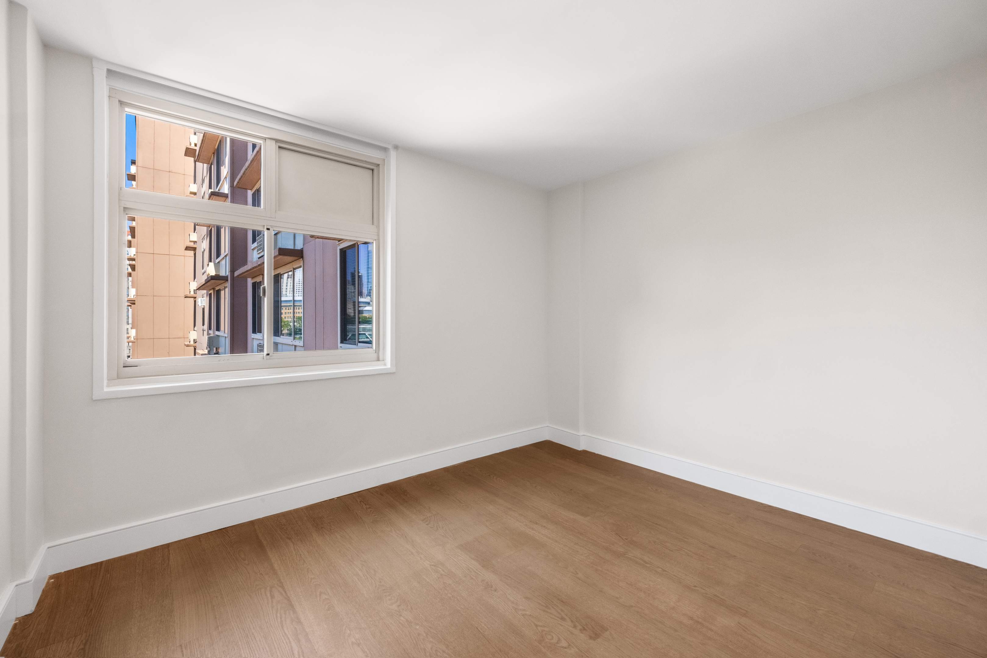 555 Main Street 909