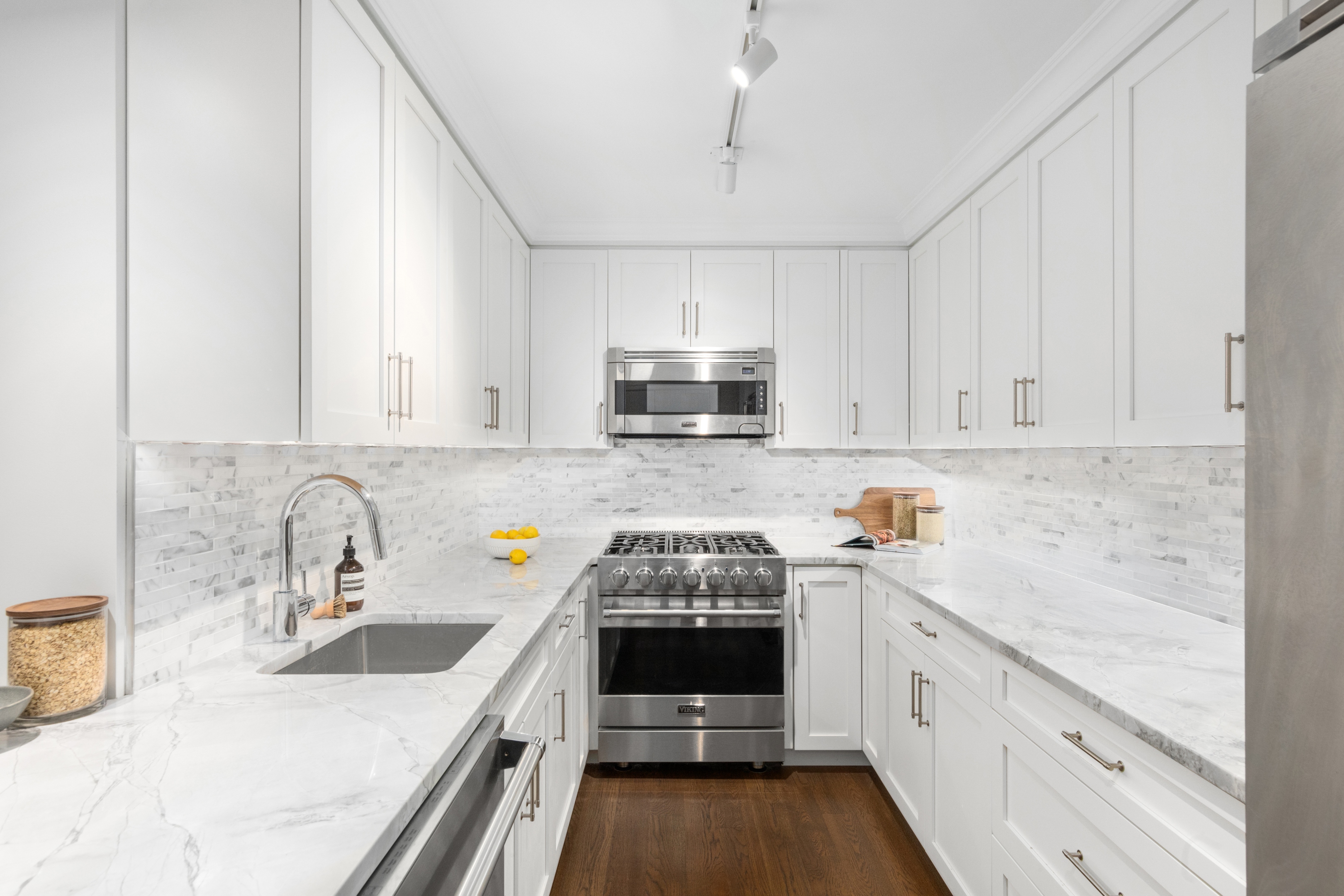625 Main Street 733