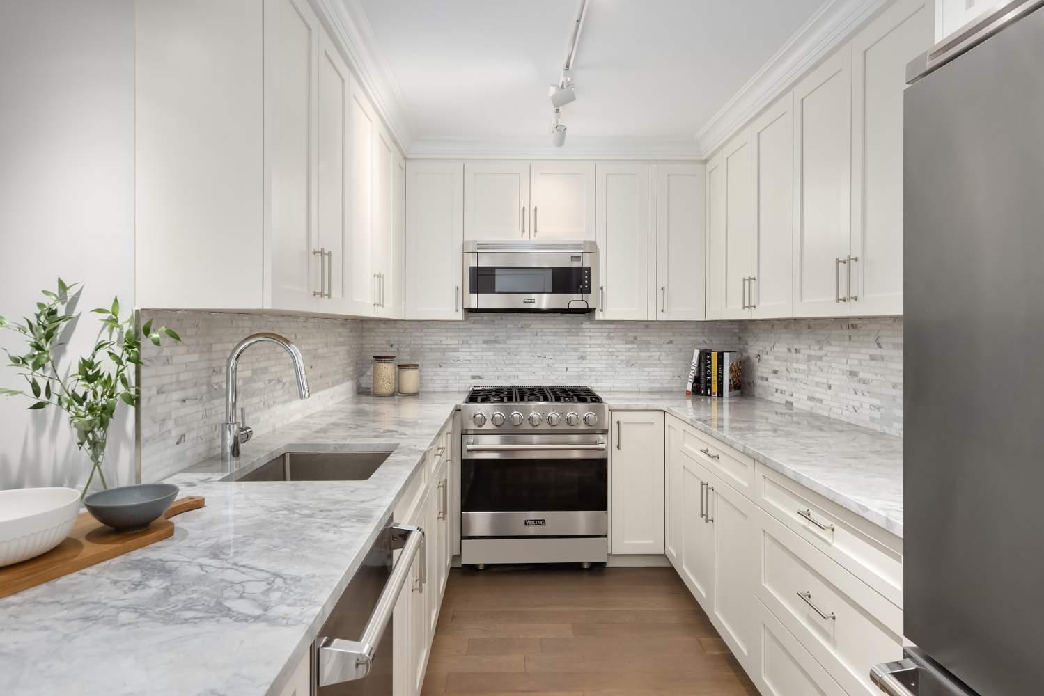 625 Main Street 834