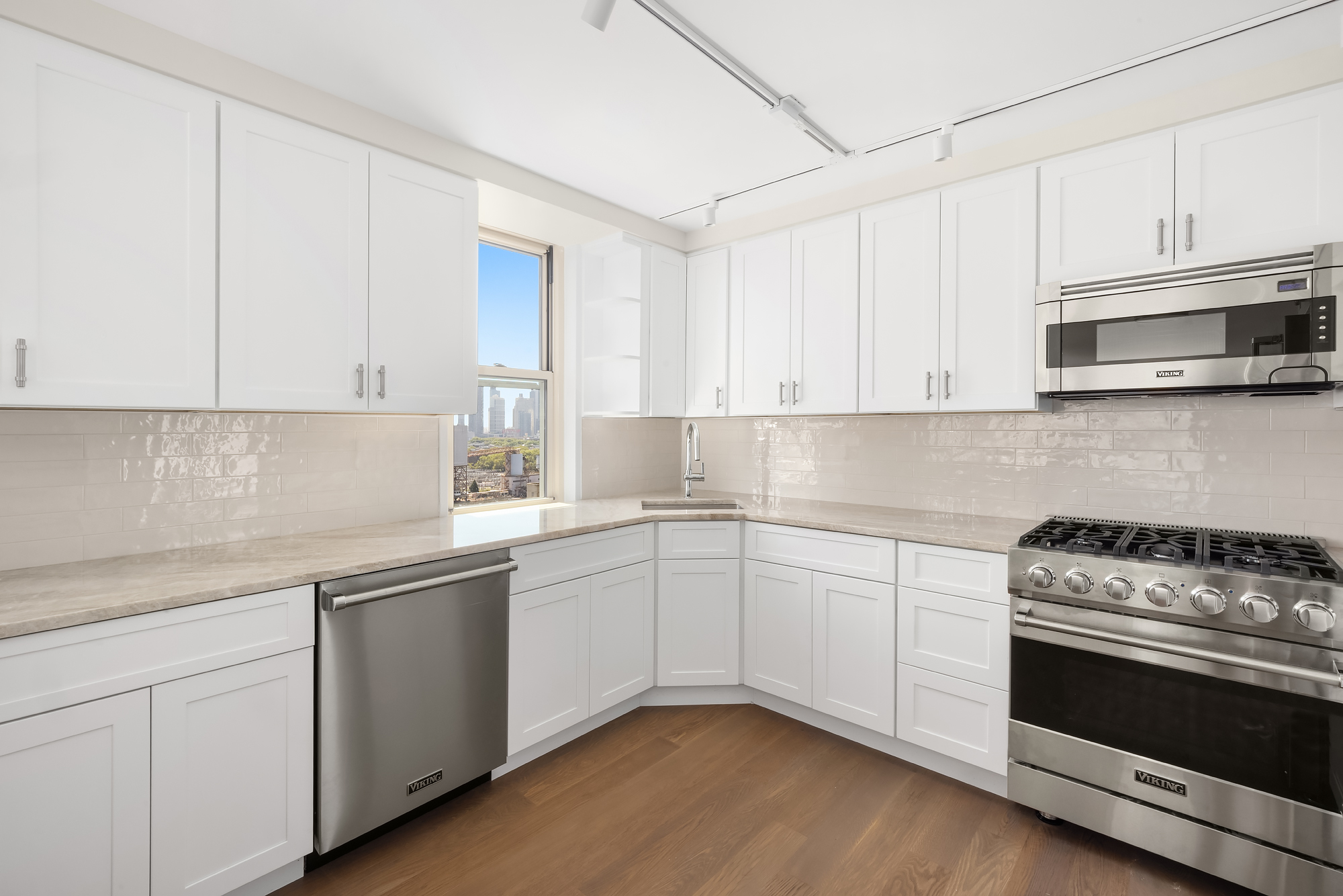 575 Main Street 1310