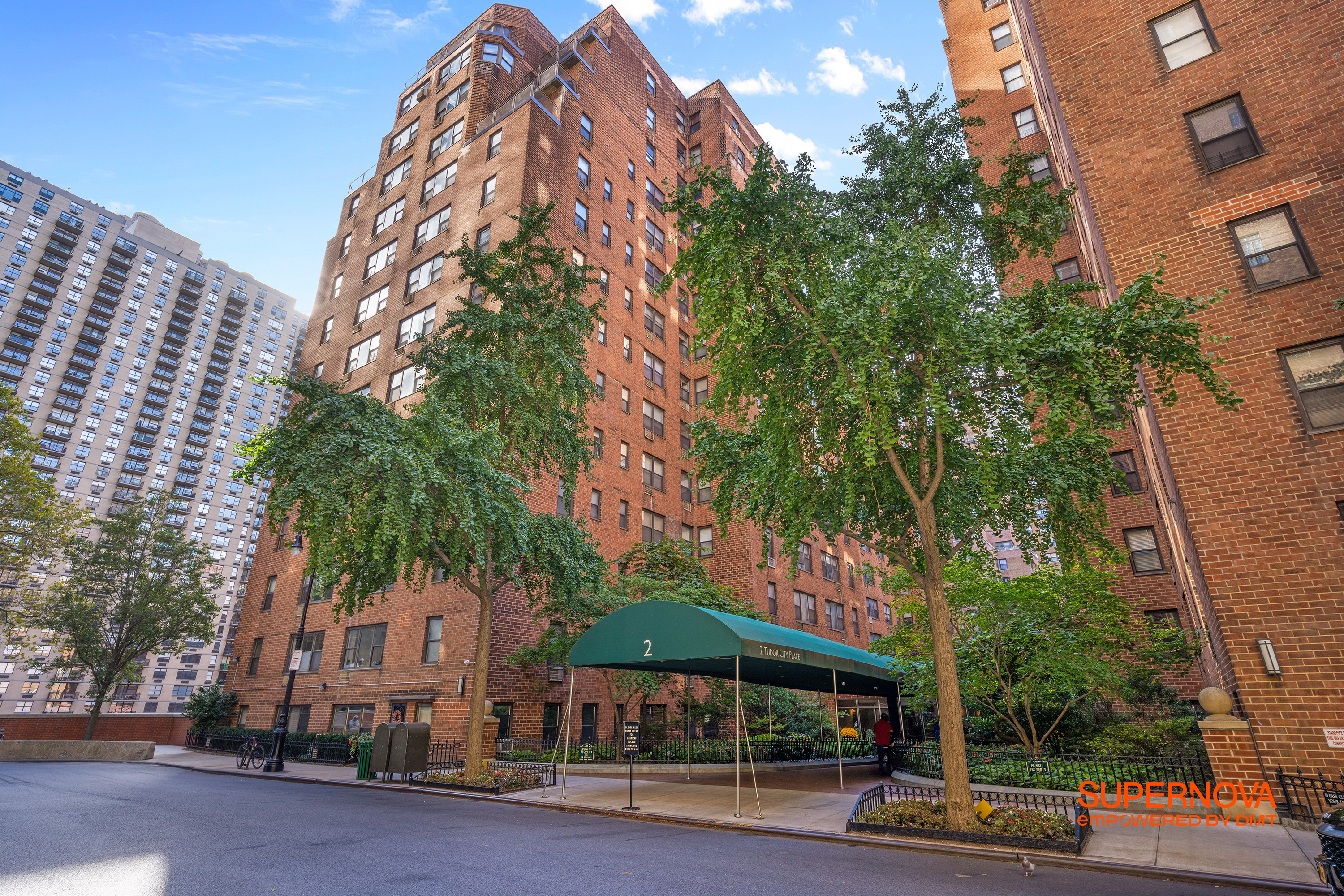 2 Tudor City Place 10L