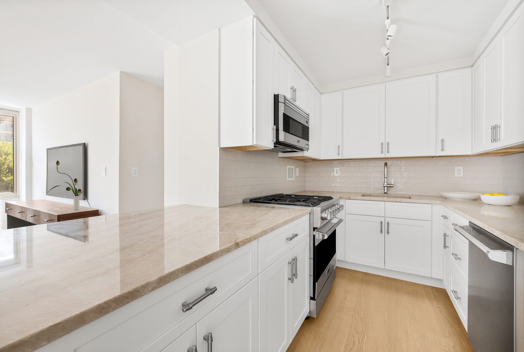 555 Main Street 805