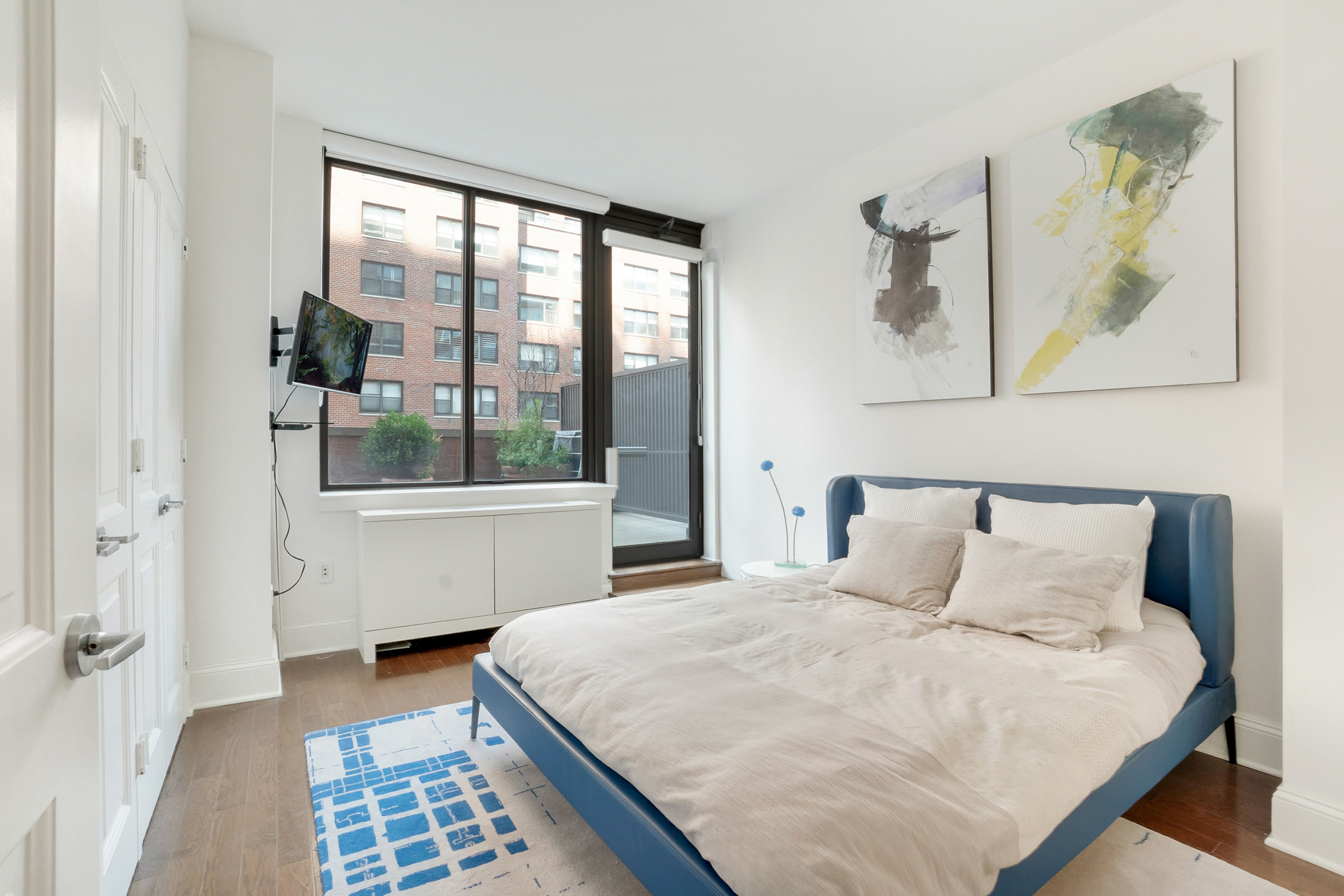 300 E 64th Street 8C