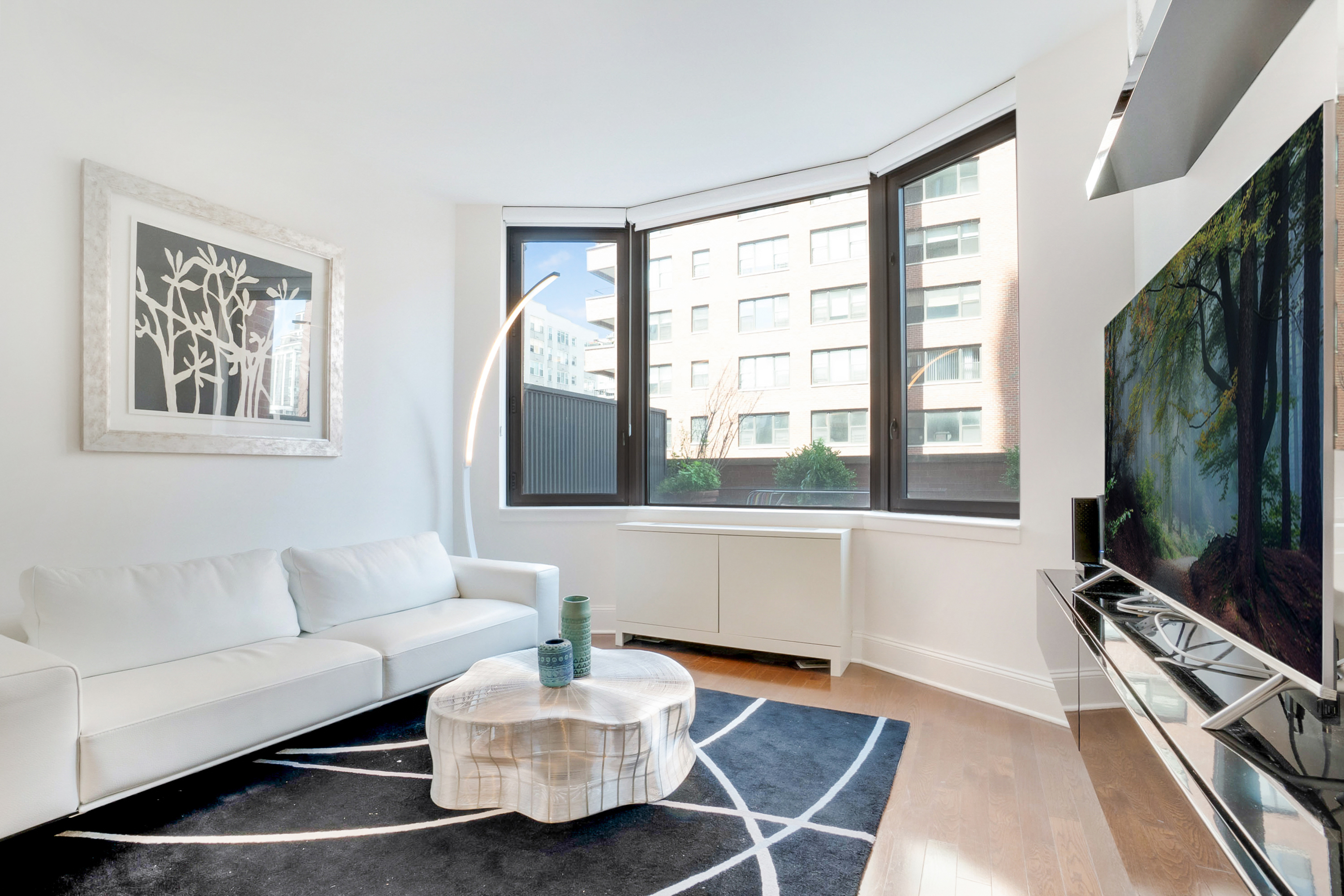 300 E 64th Street 8C