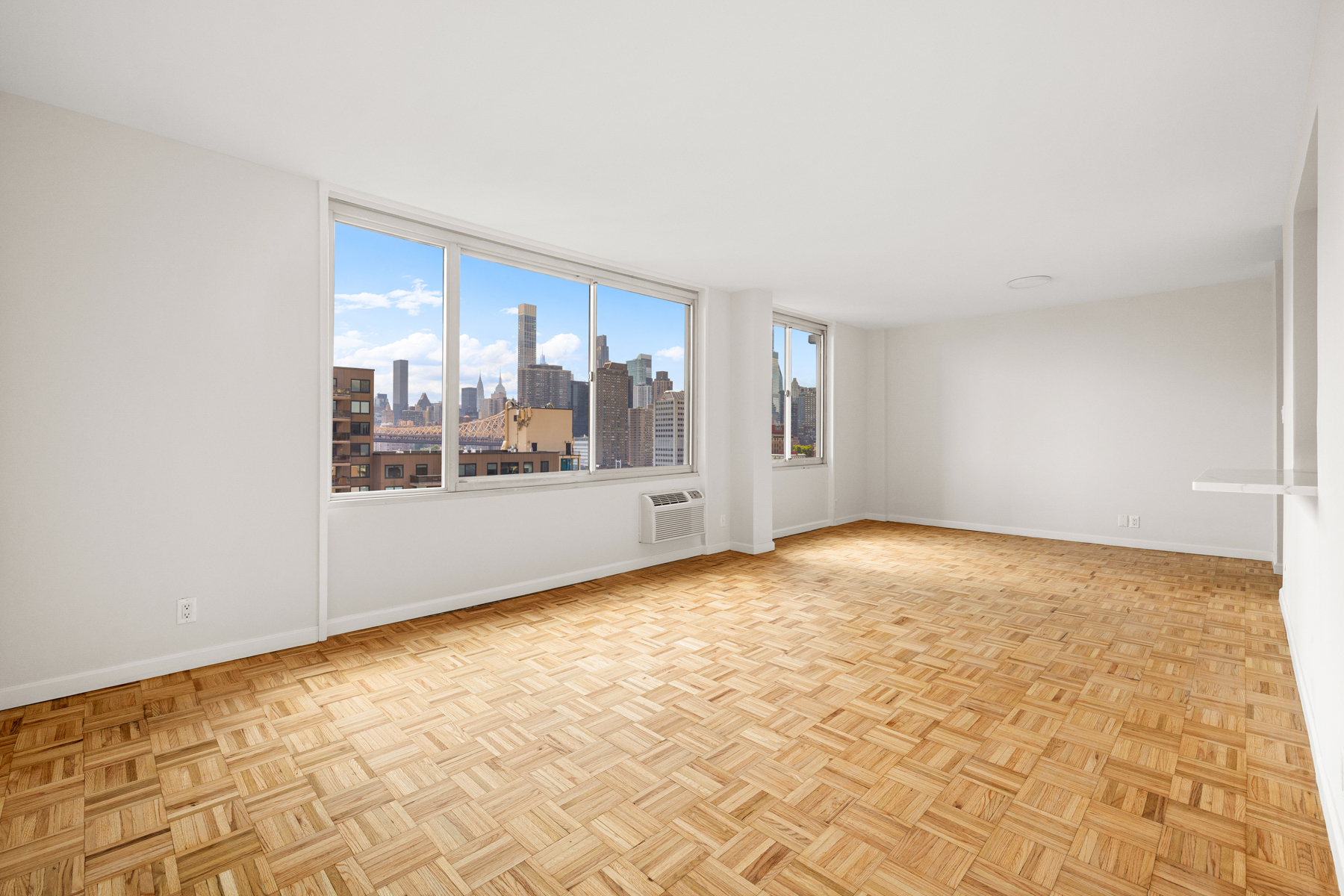 555 Main Street 1408