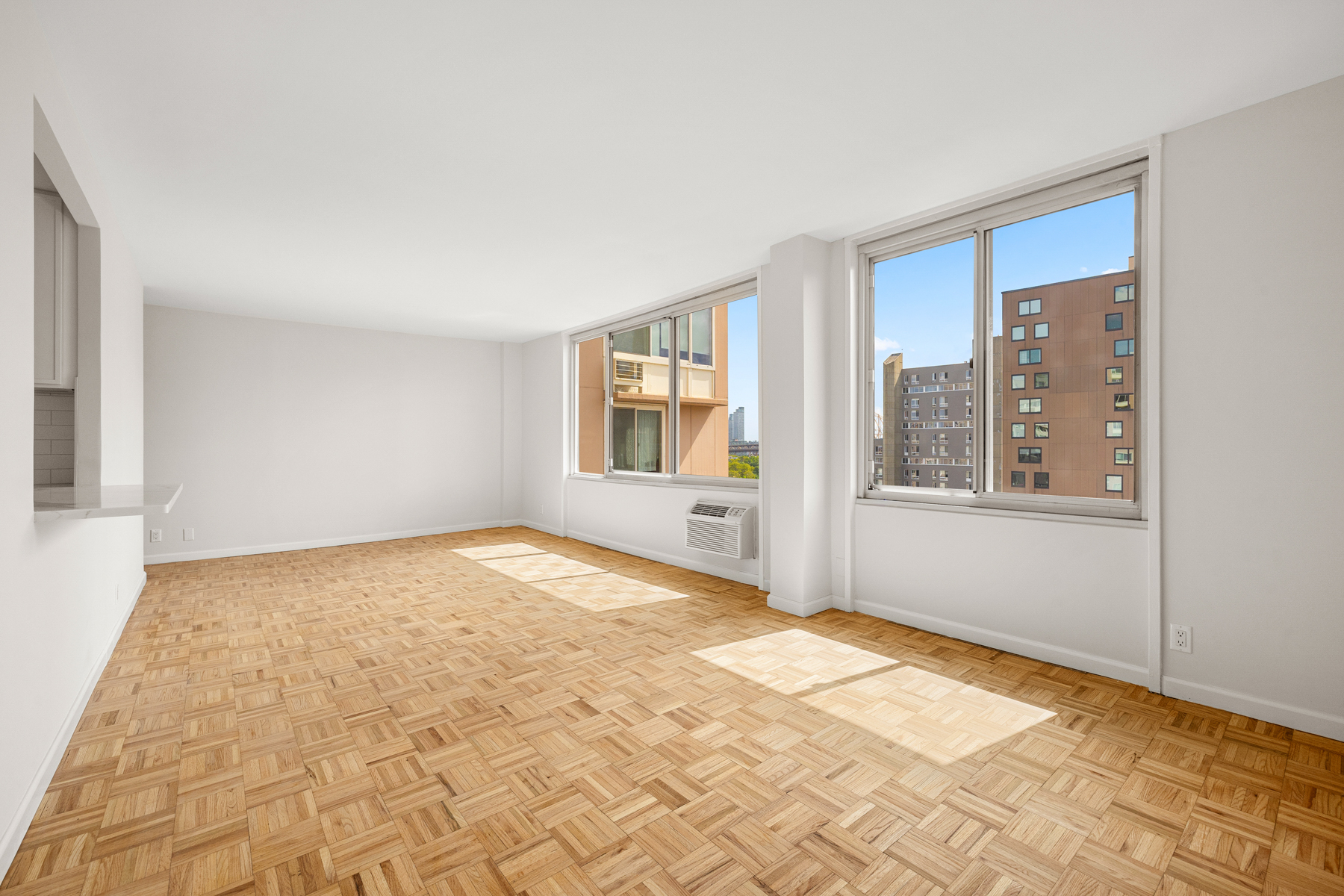 555 Main Street 1408