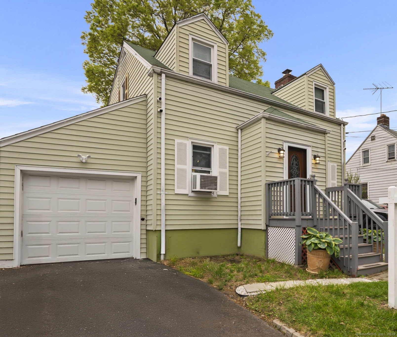 17 Winfield Drive