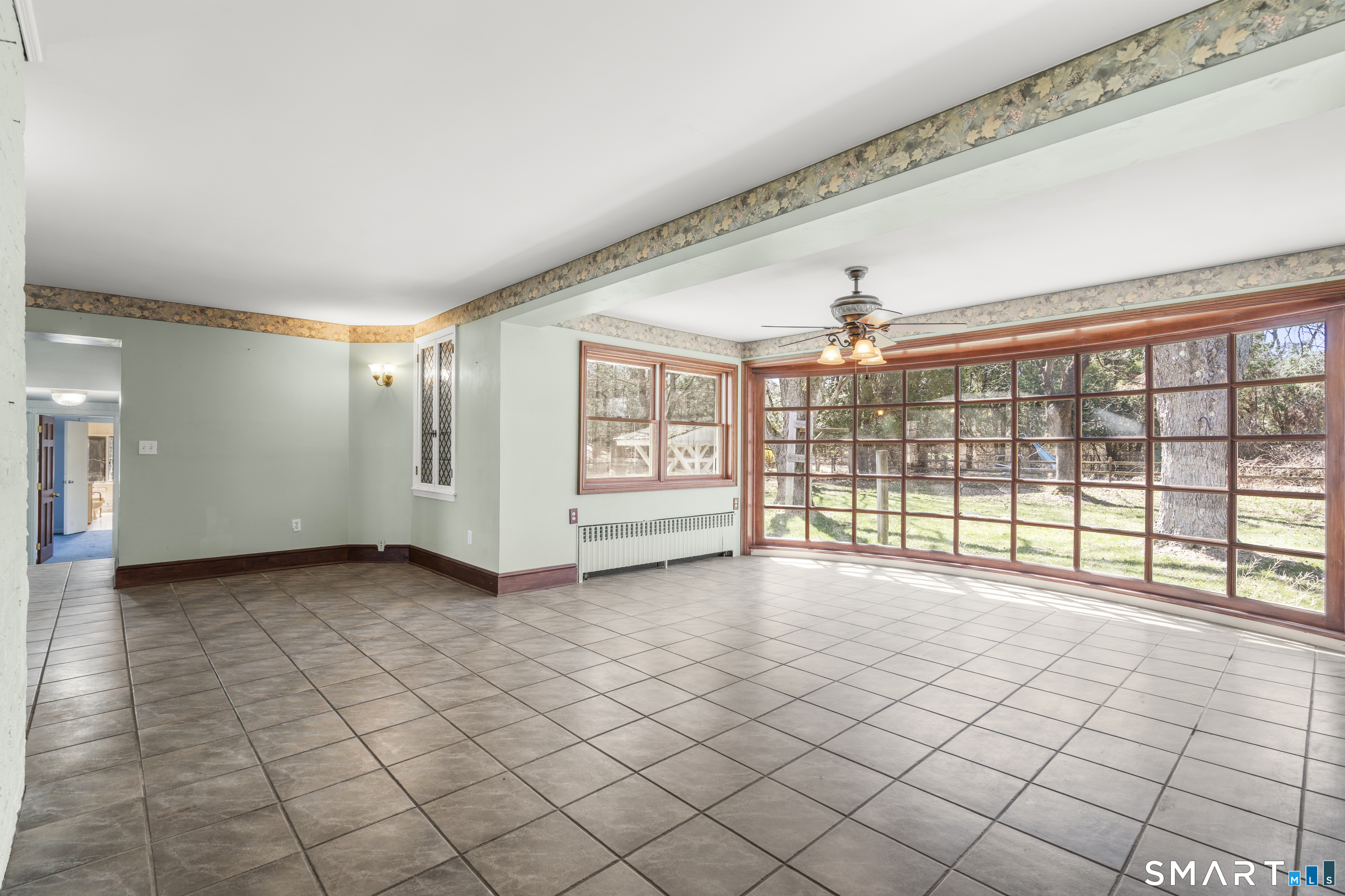 835 Monroe Turnpike