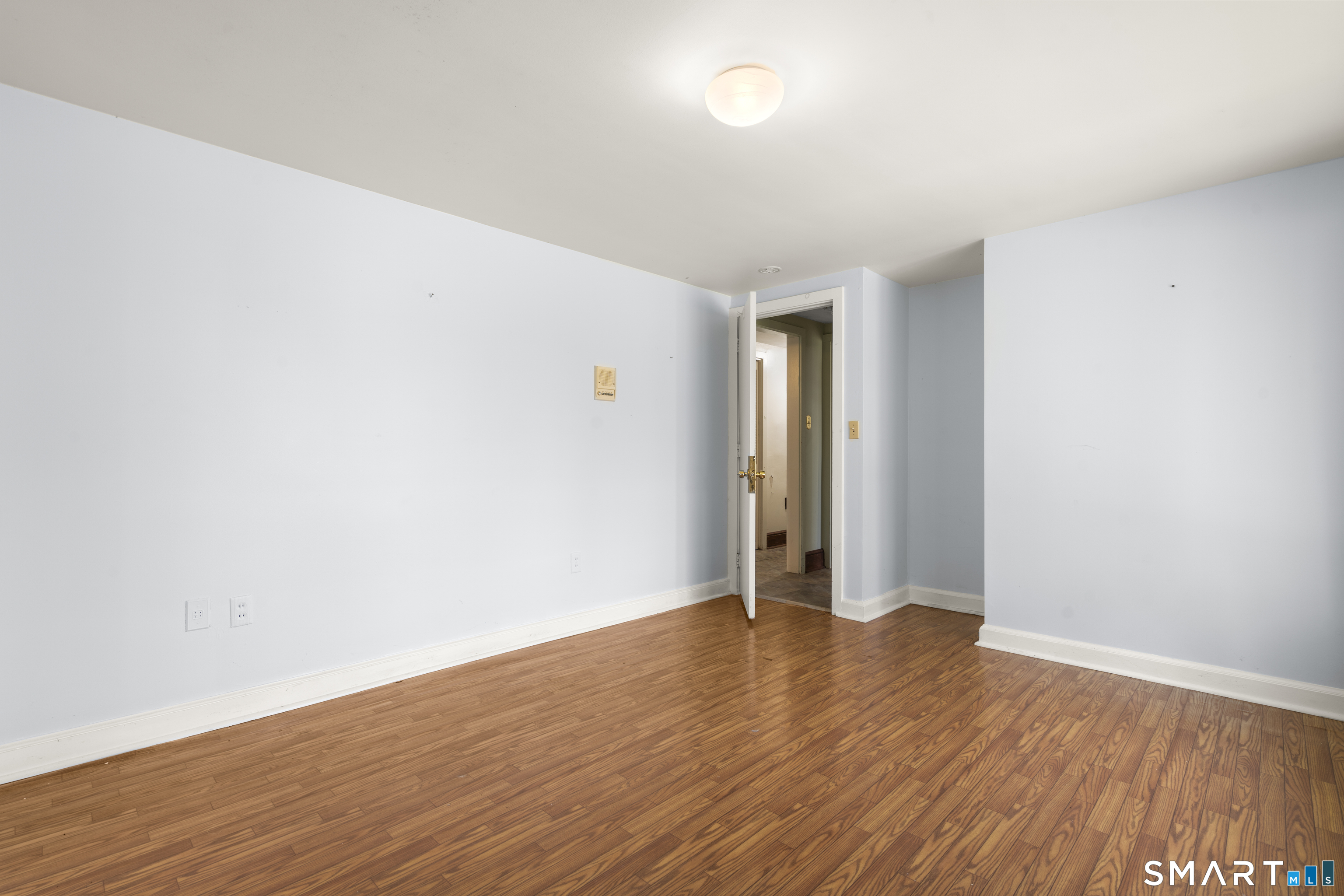 835 Monroe Turnpike