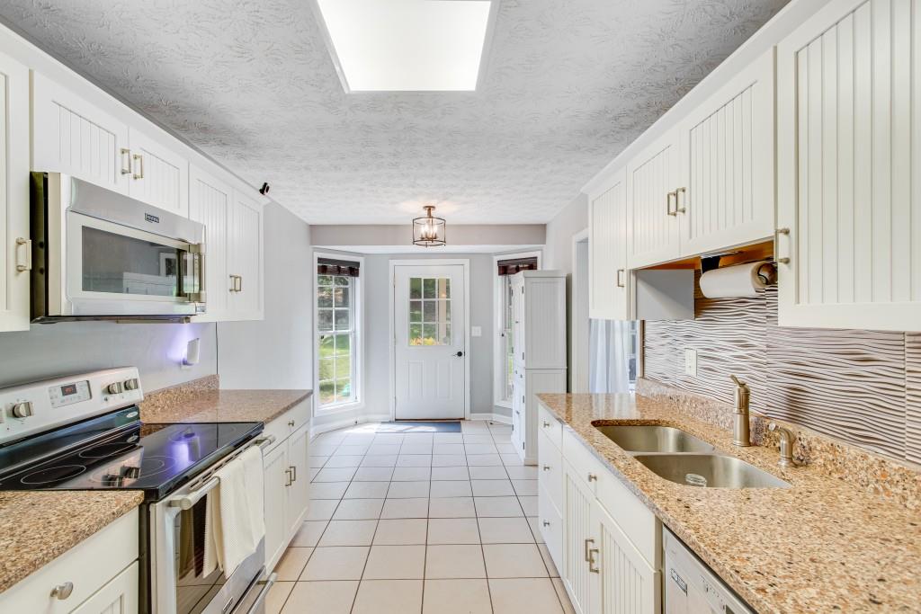 6069 Devonshire Drive