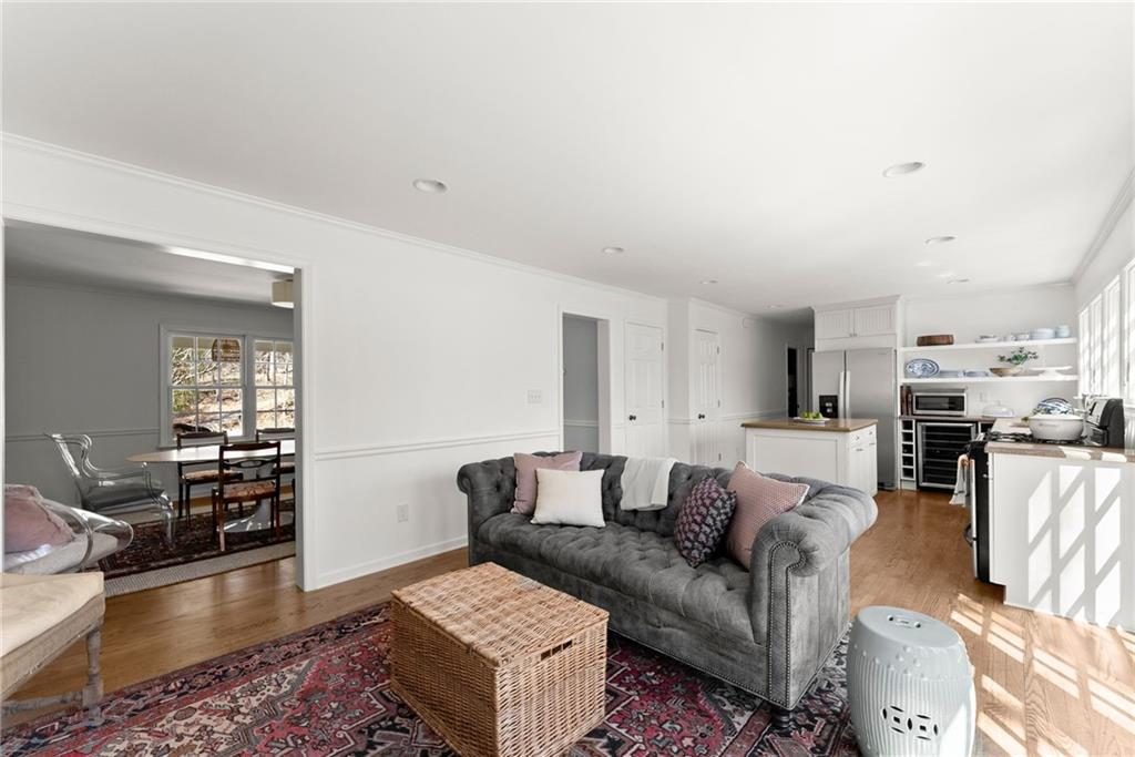 6135 White Oak Drive