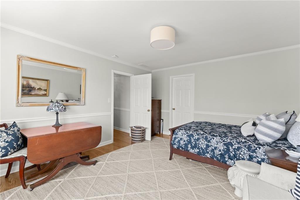 6135 White Oak Drive