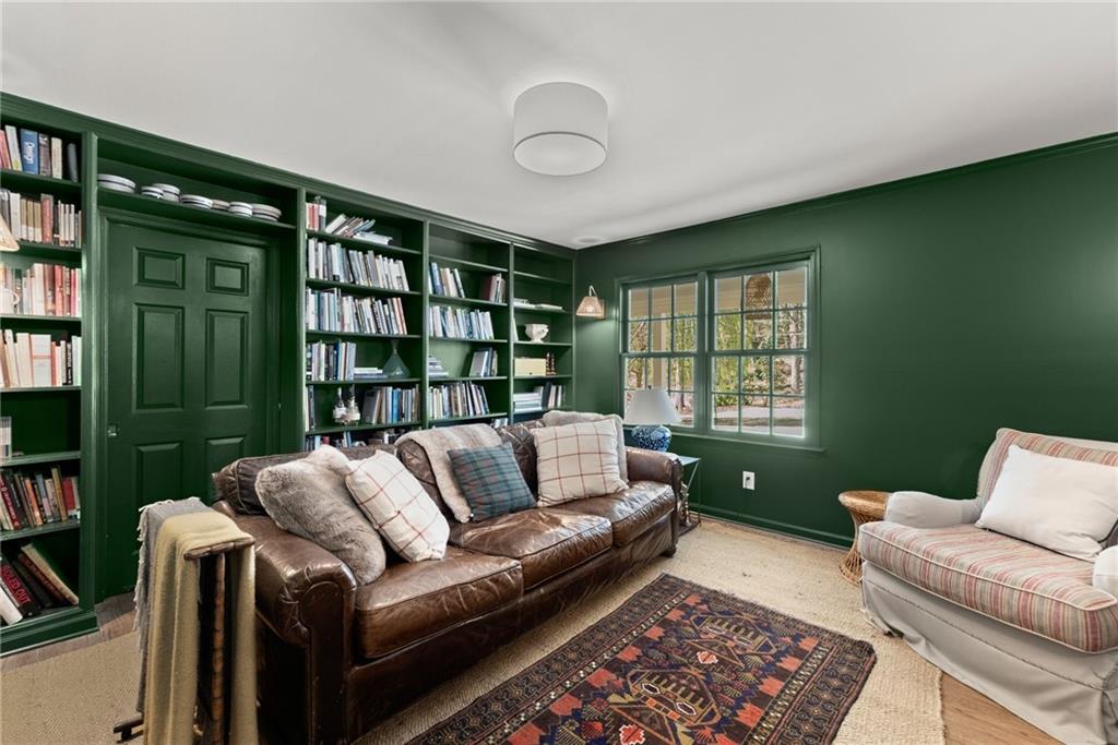 6135 White Oak Drive