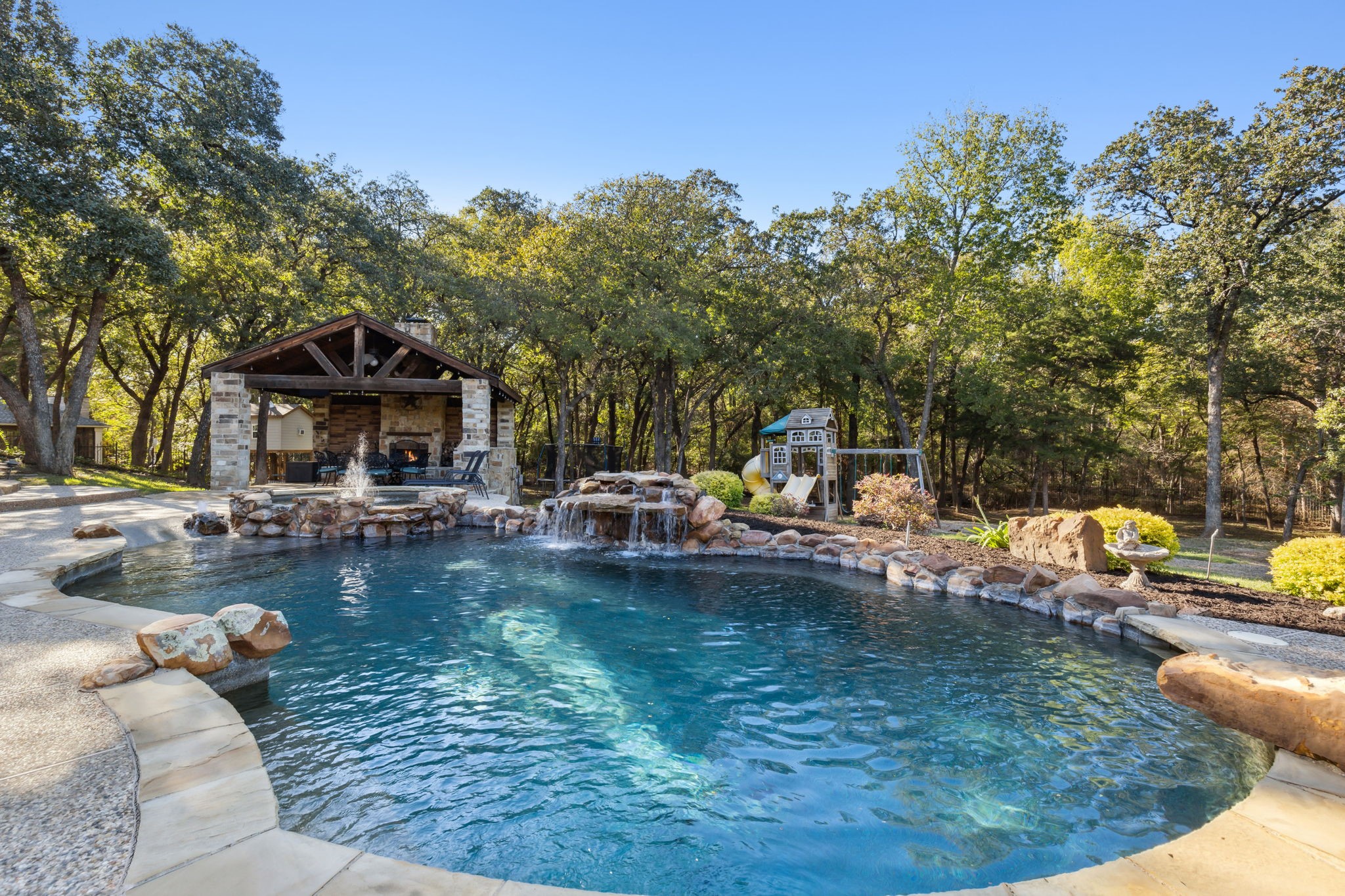 561 Round Hollow Lane