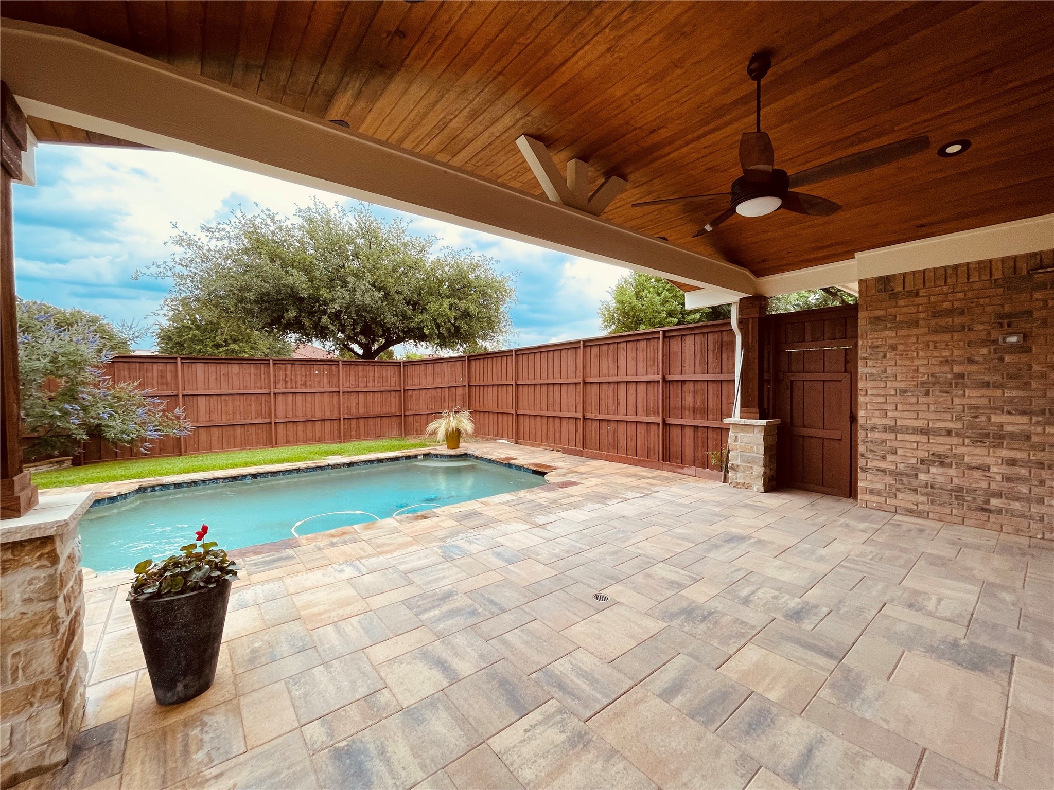 7431 Sugar Maple Drive