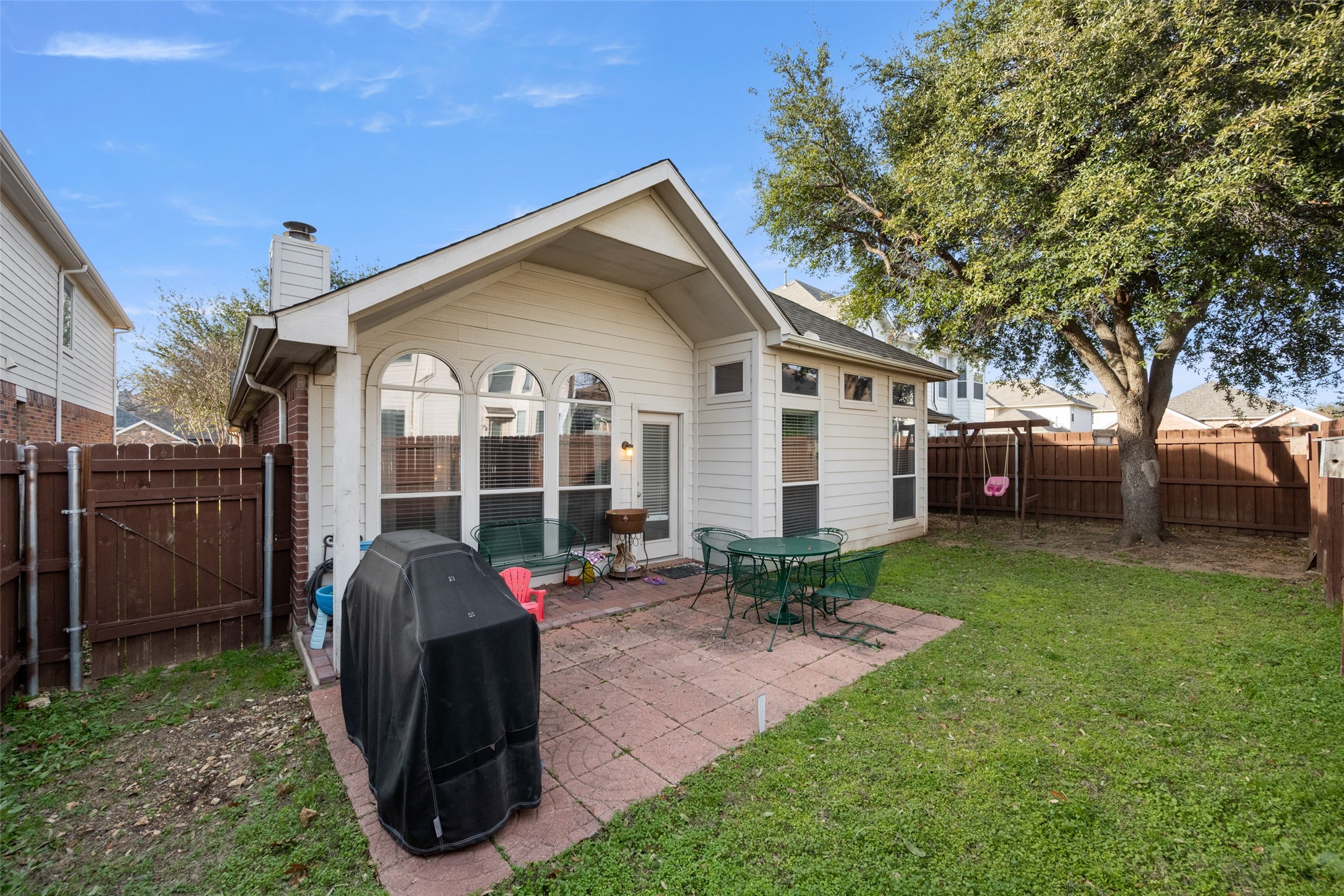 10032 Jessica Street