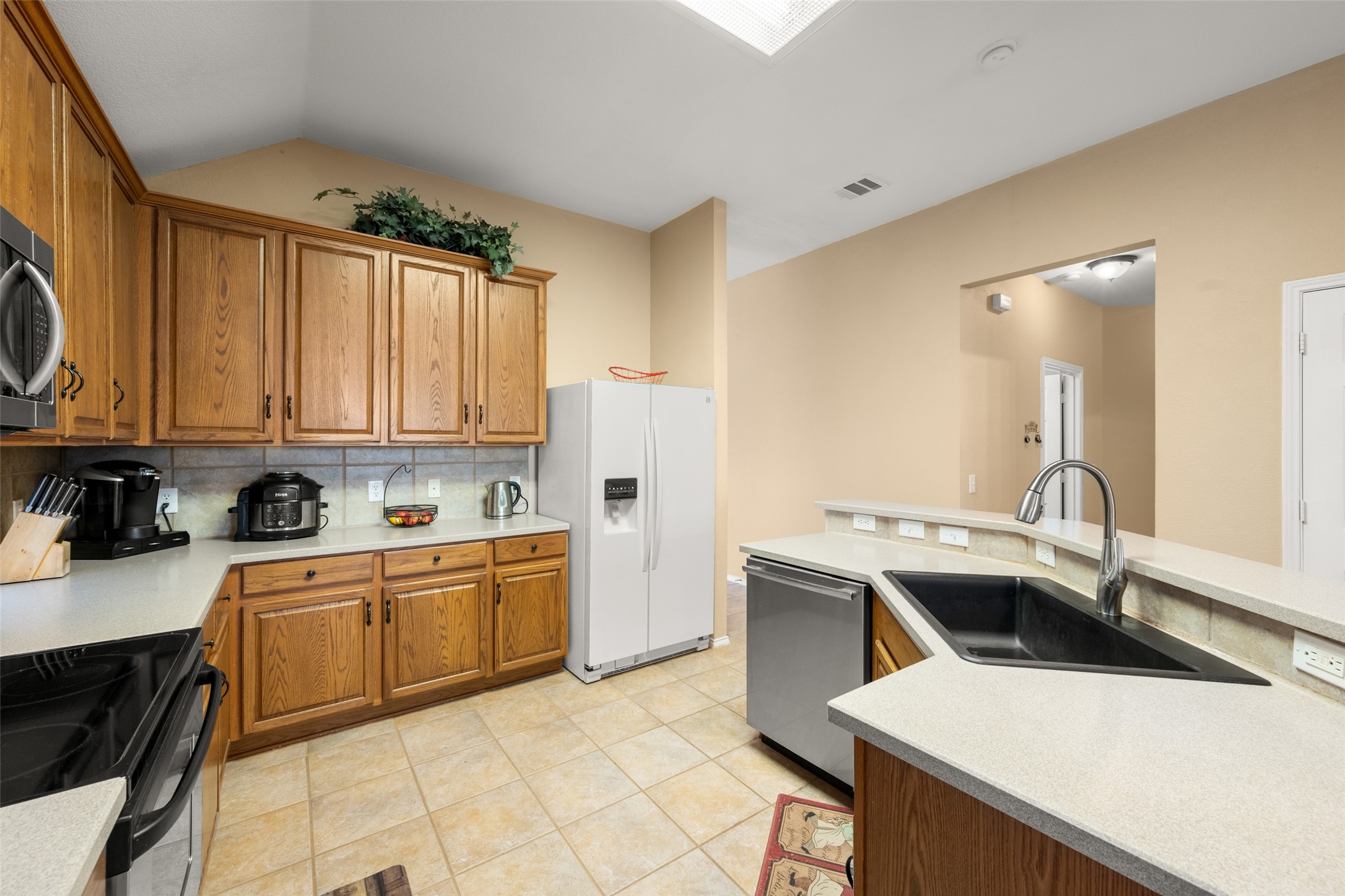 10032 Jessica Street